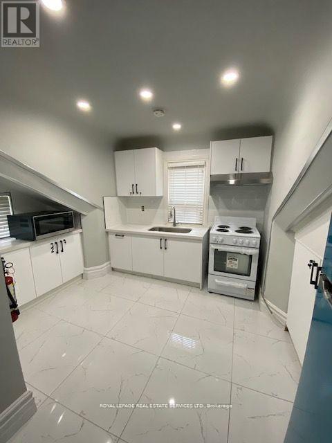 206 CARLTON STREET - 2