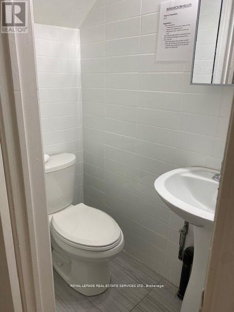 206 CARLTON STREET — photo 24