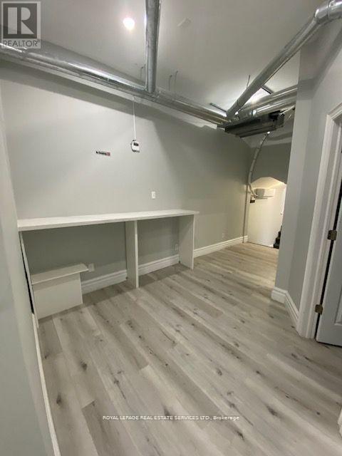 206 CARLTON STREET - 7
