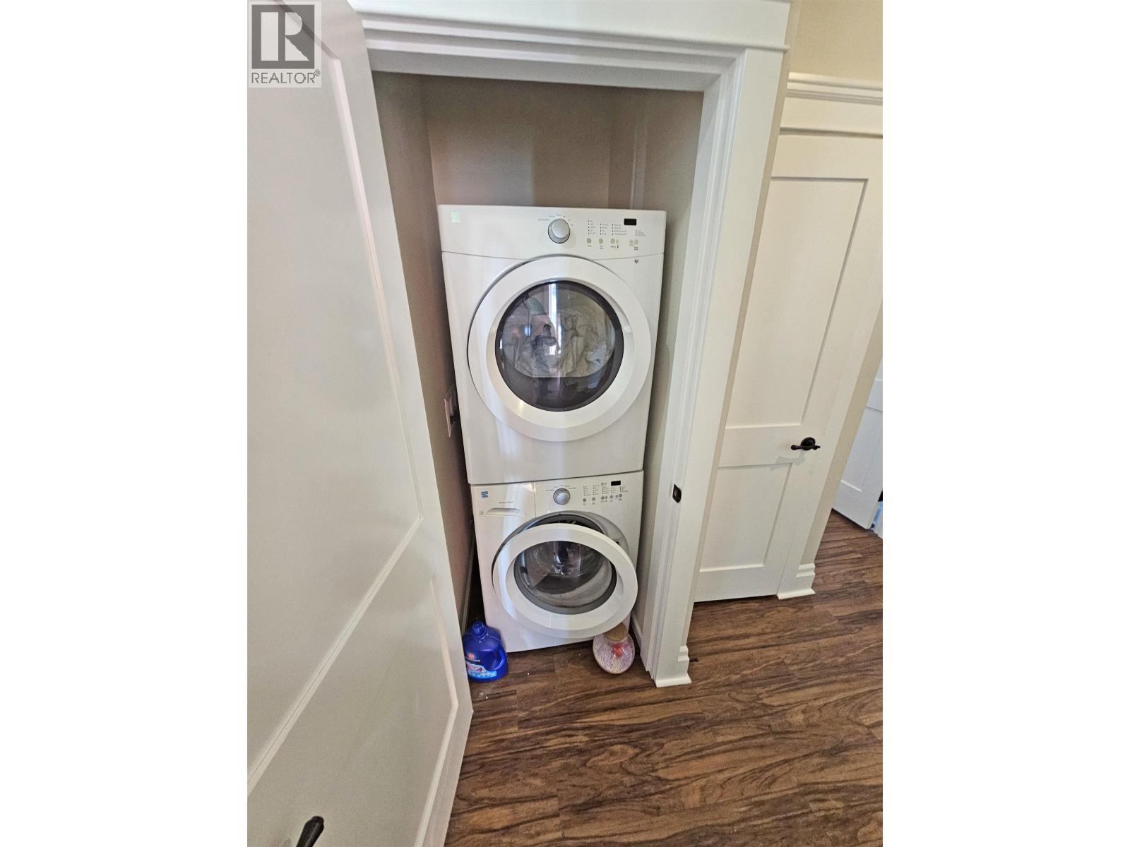 8616 84 STREET - 11