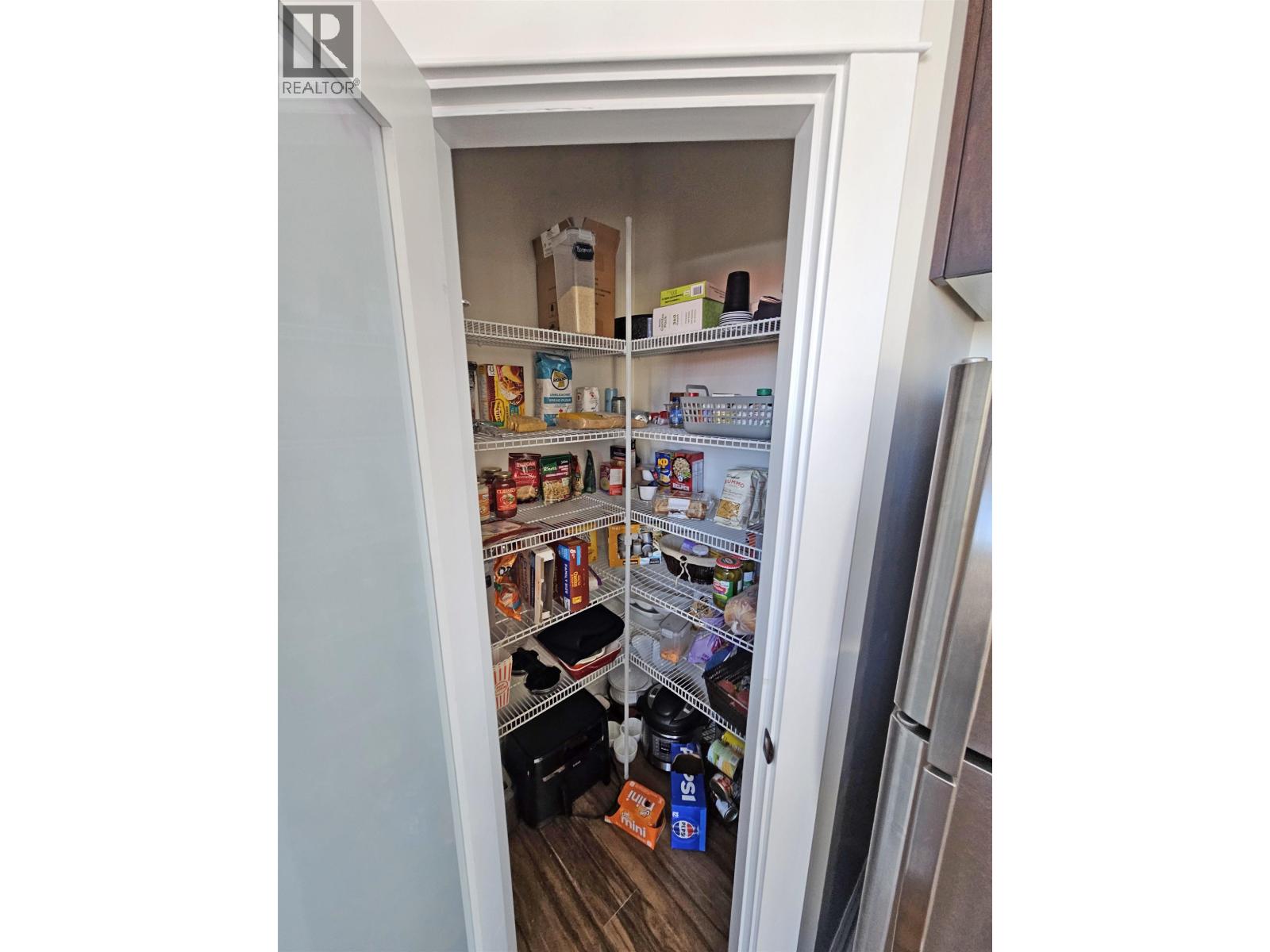 8616 84 STREET - 6