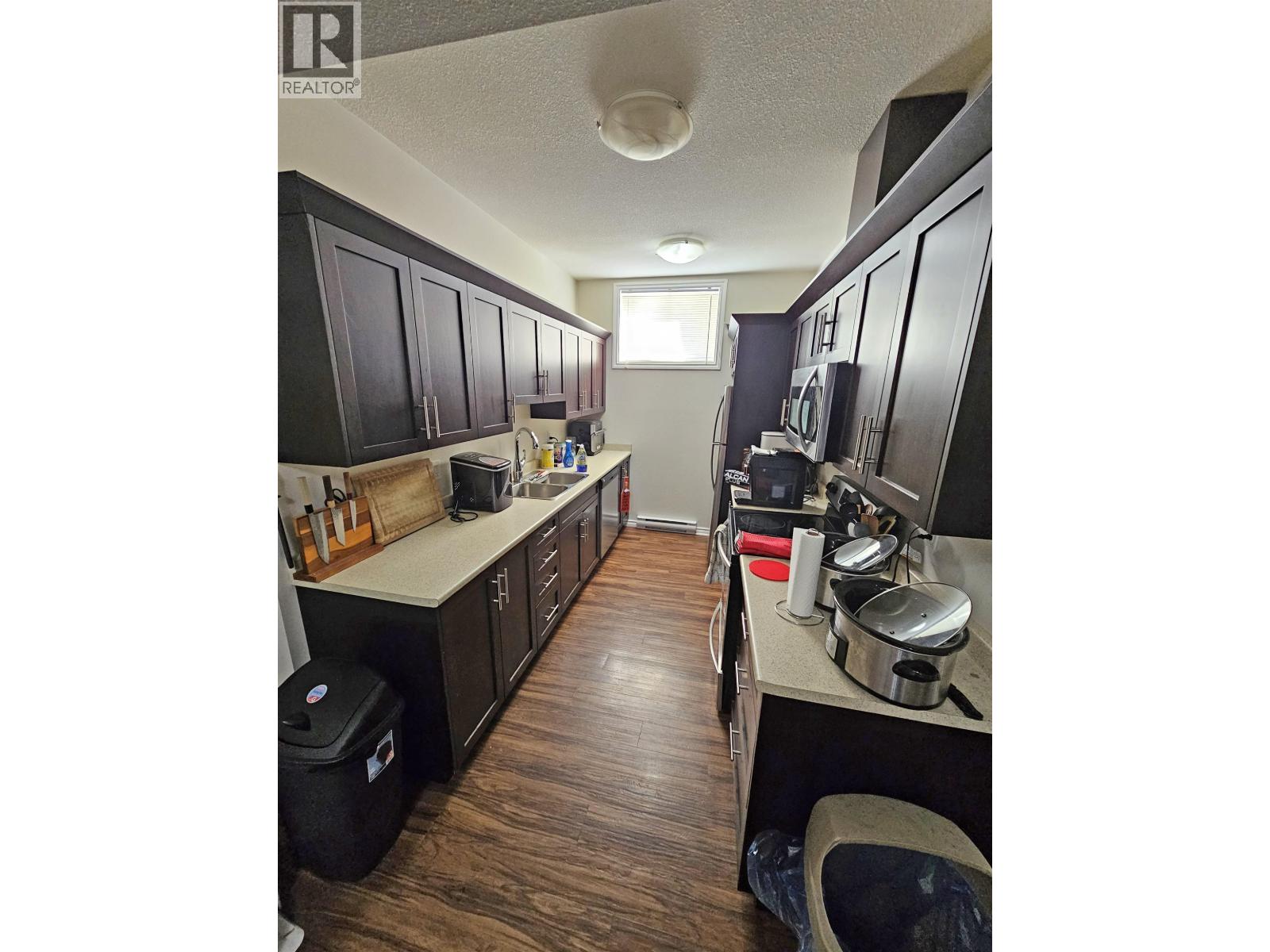 8616 84 STREET - 20