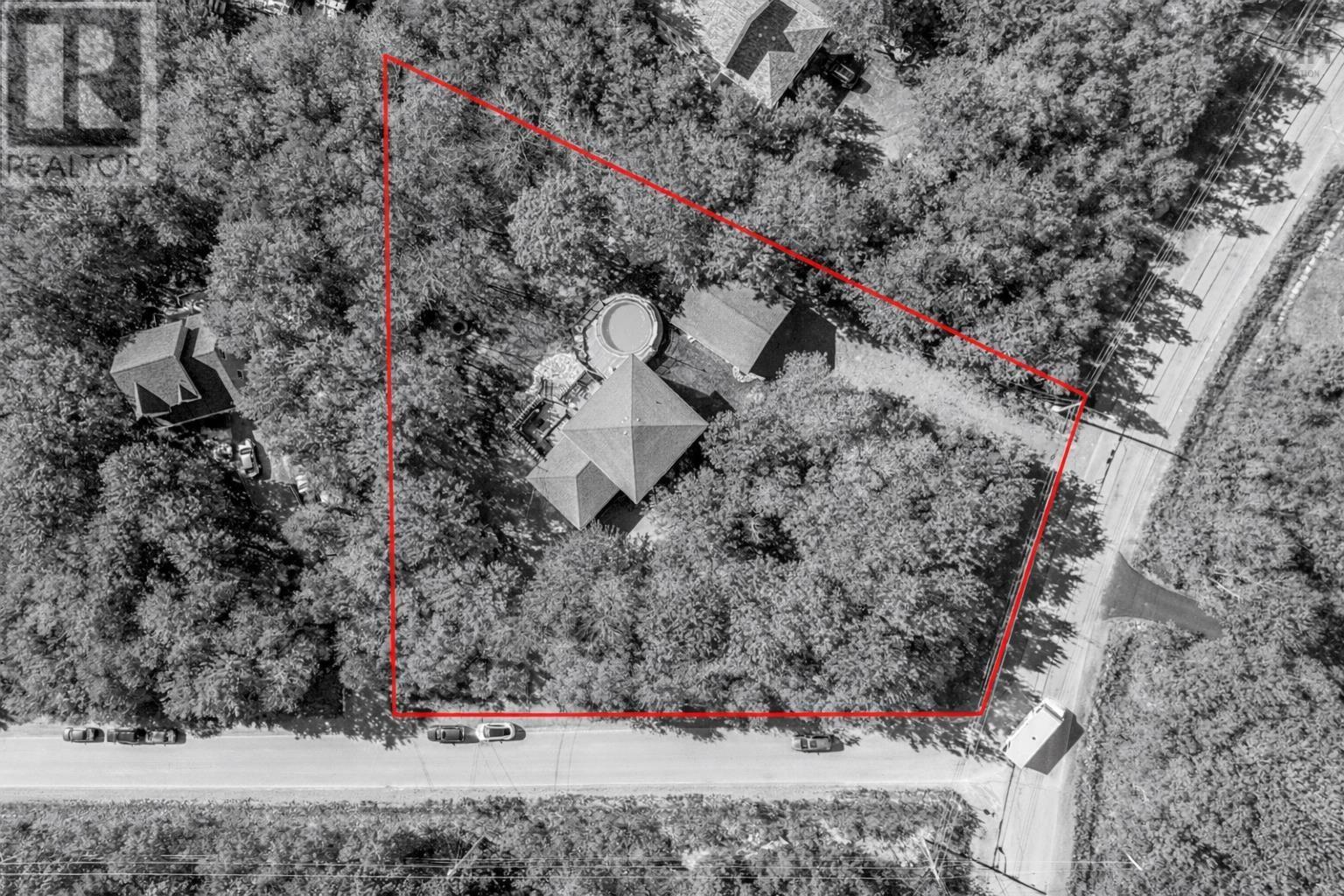 Property 2 of 50 of 9 Haliburton Crescent