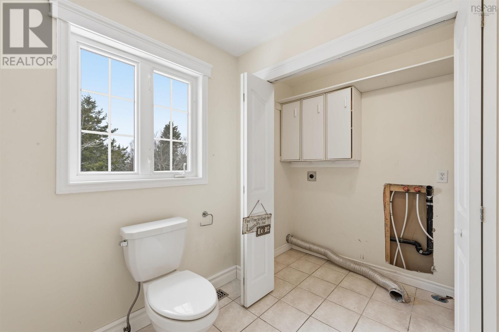 Property 32 of 50 of 9 Haliburton Crescent