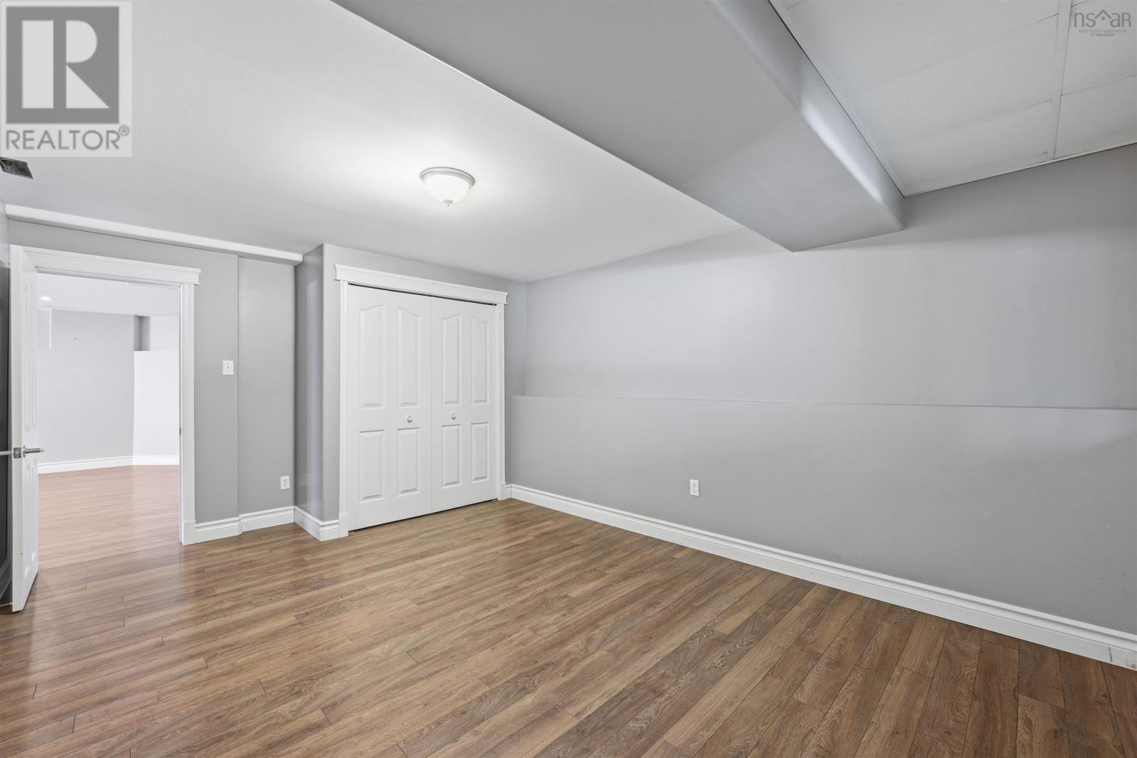 Property 38 of 50 of 9 Haliburton Crescent