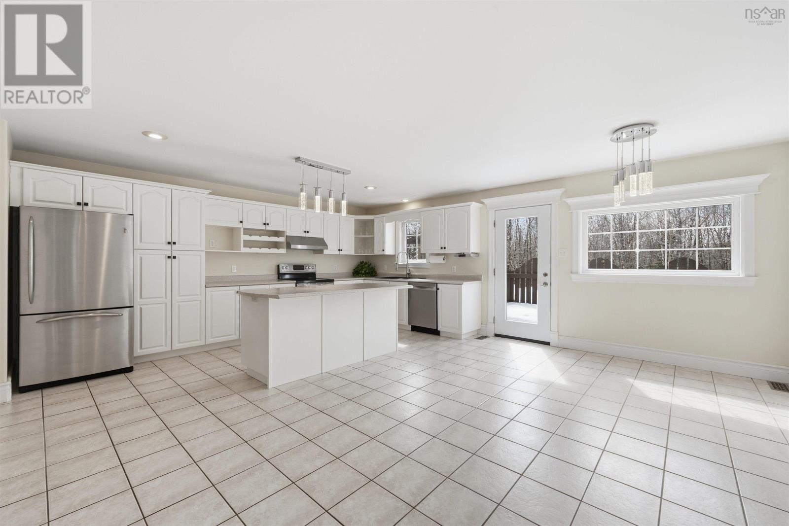 Property 12 of 50 of 9 Haliburton Crescent