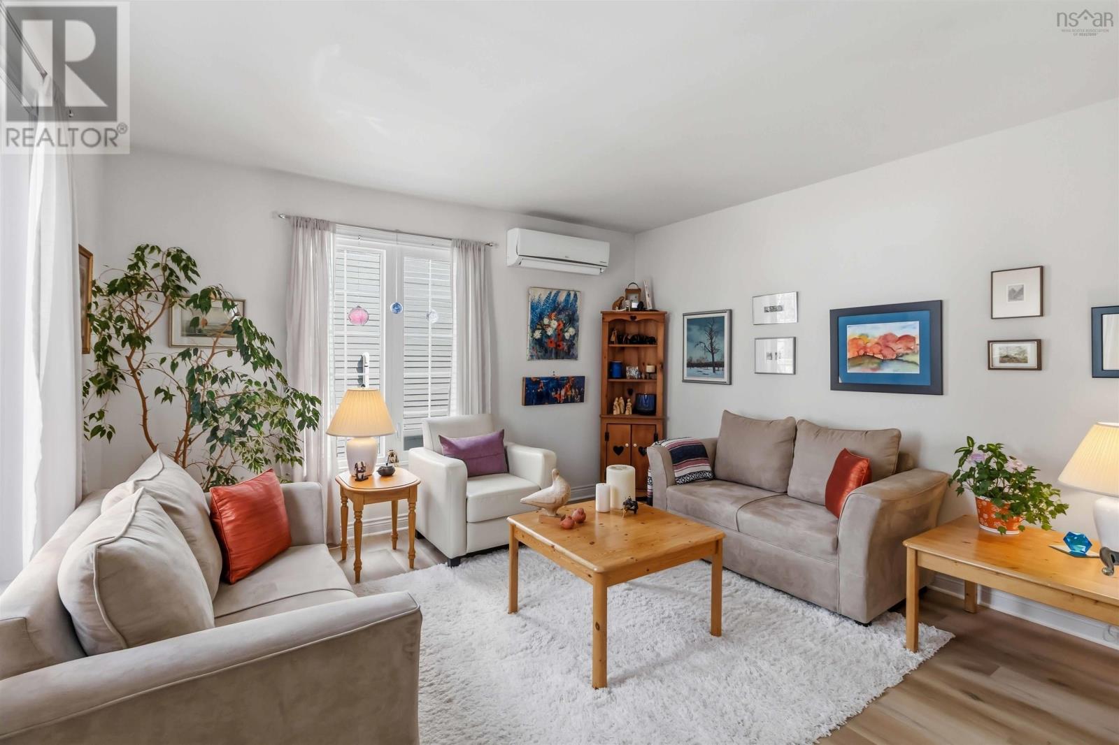 Property 7 of 49 of 198 Cresthaven Drive