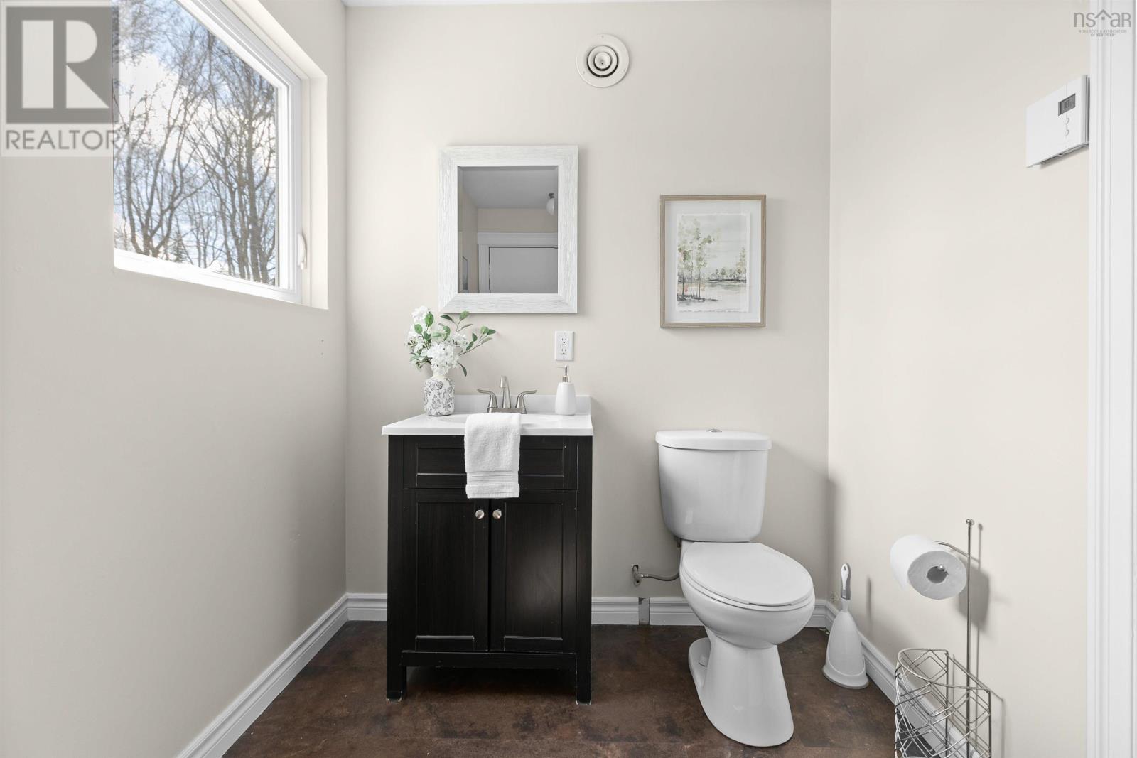 Property 29 of 50 of 140 Pinecrest Boulevard