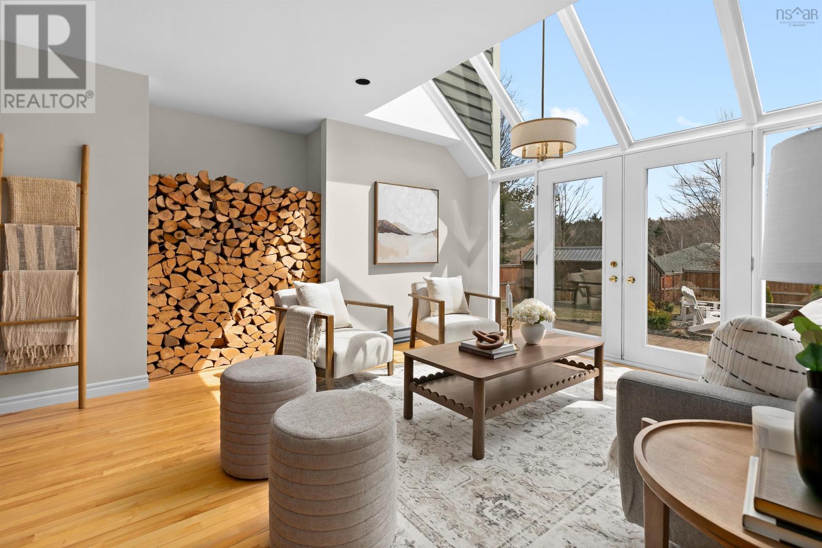 Property 7 of 50 of 140 Pinecrest Boulevard