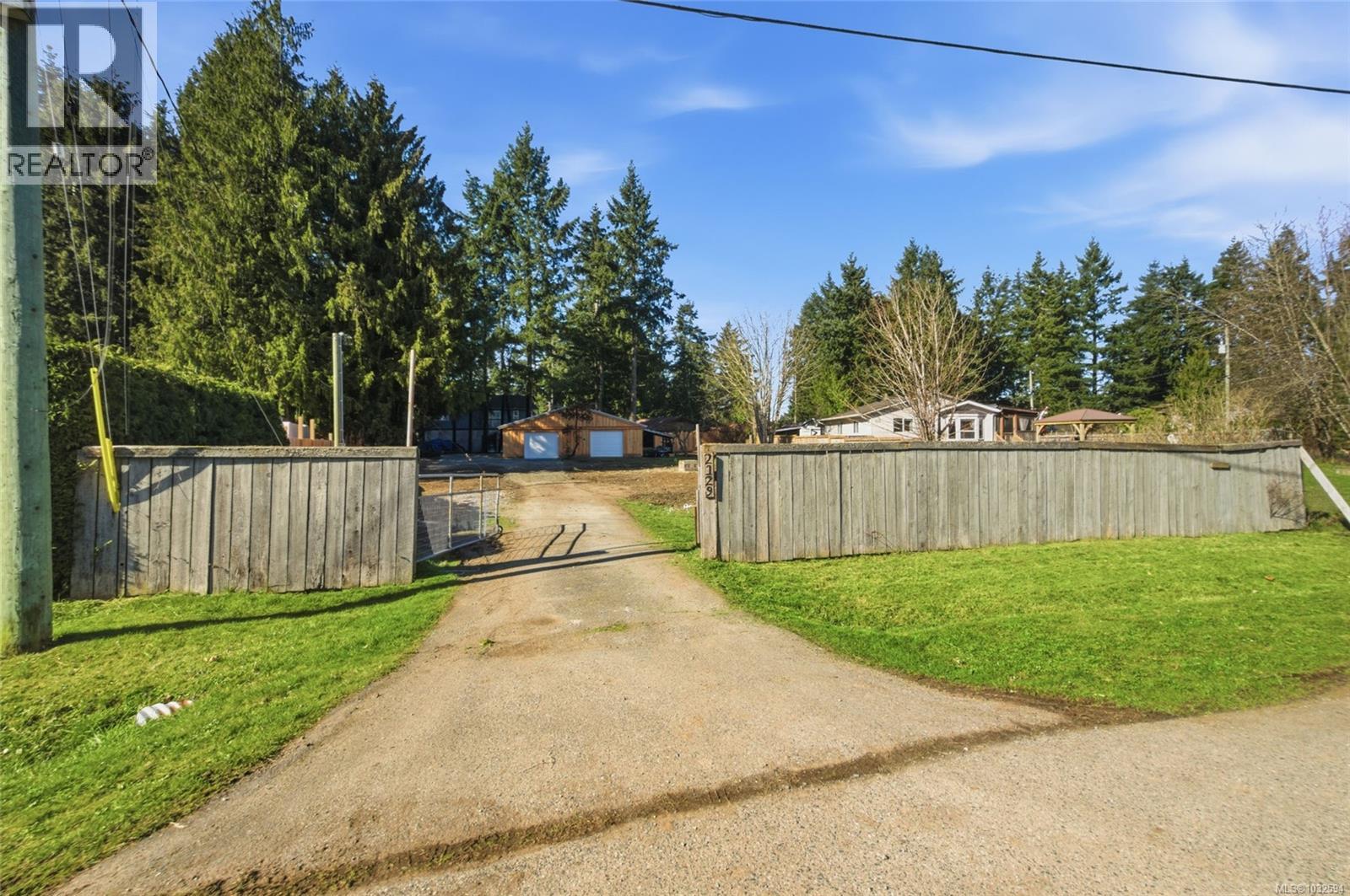 Fully fenced with gate
