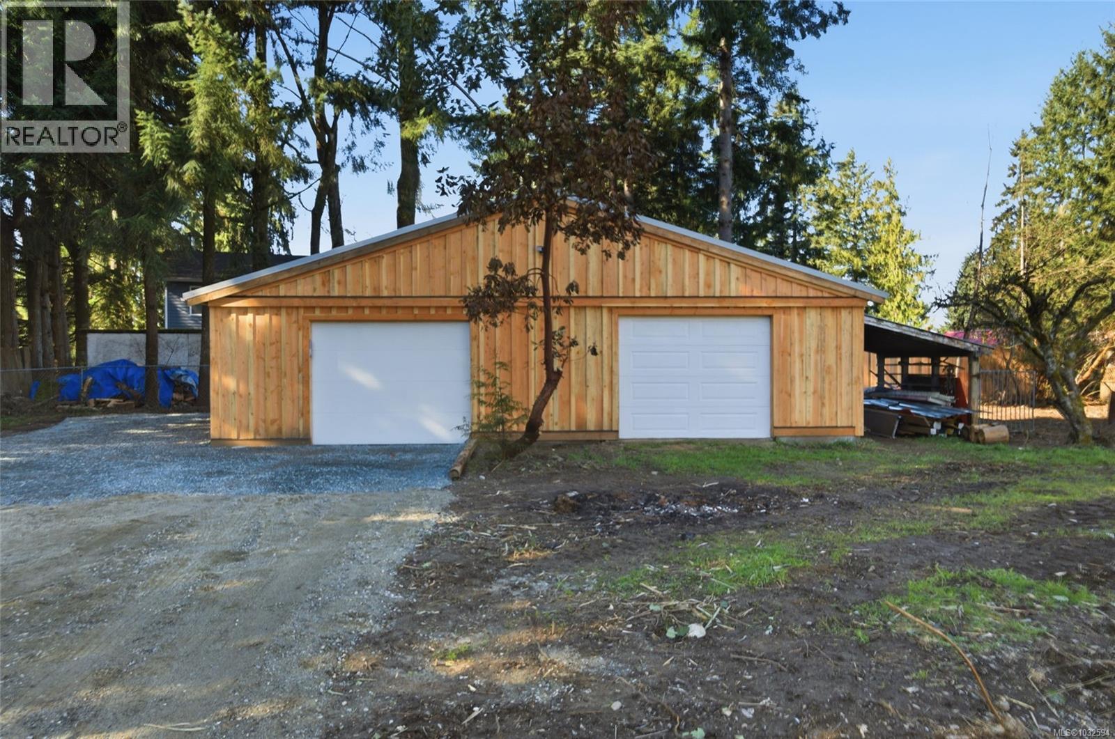 720 sq ft heated, wired, insulated workshop/garage