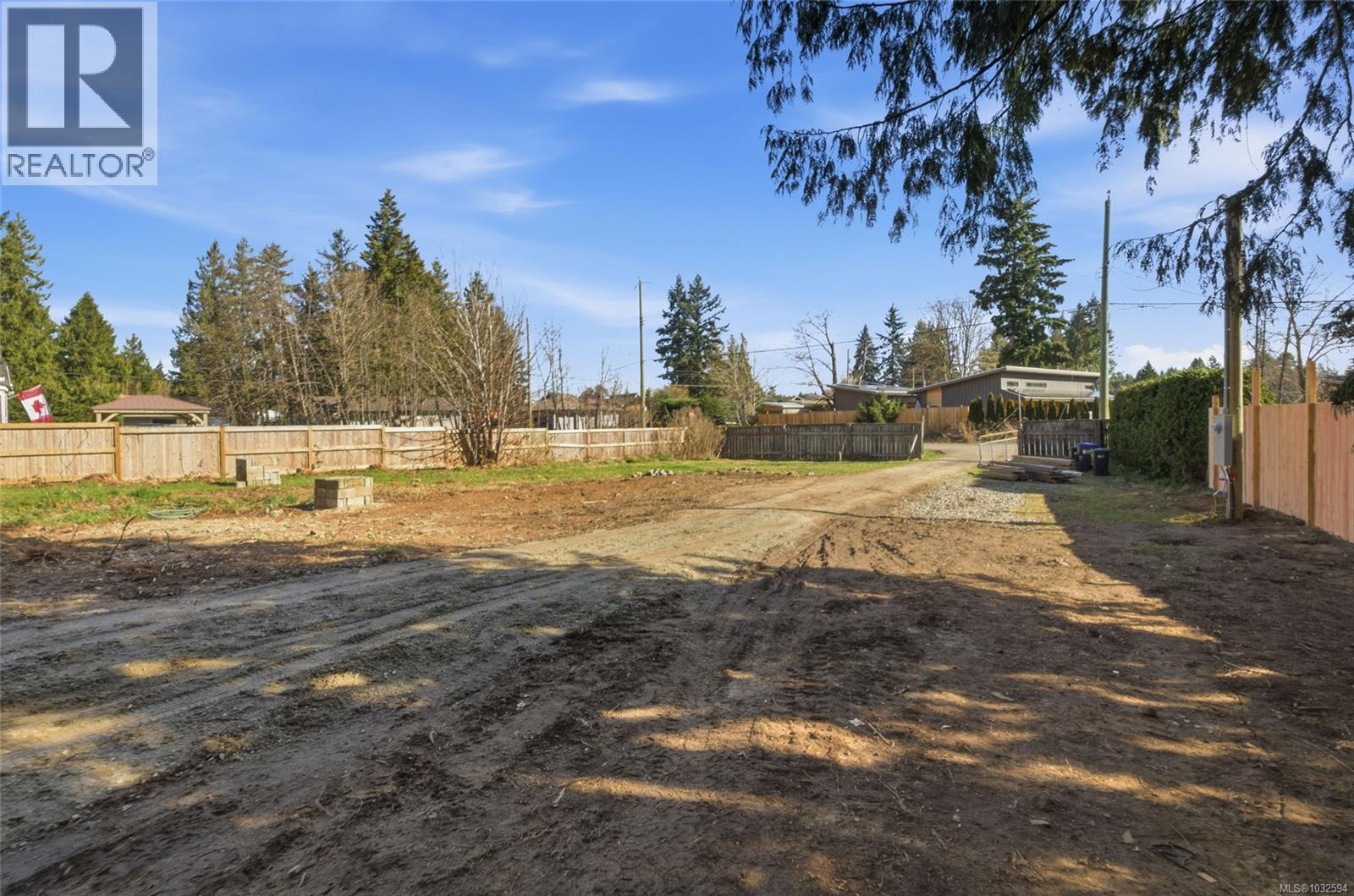 Fully Fenced yard