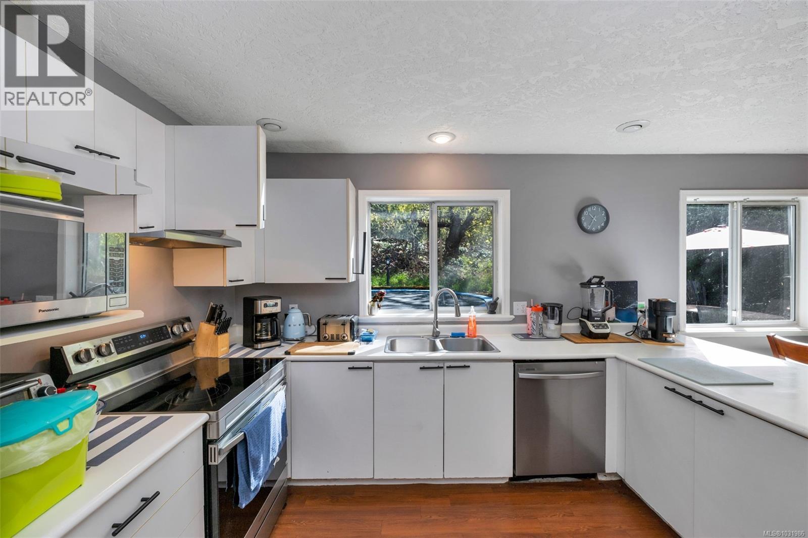 2547 DAVIDSON RD - 17