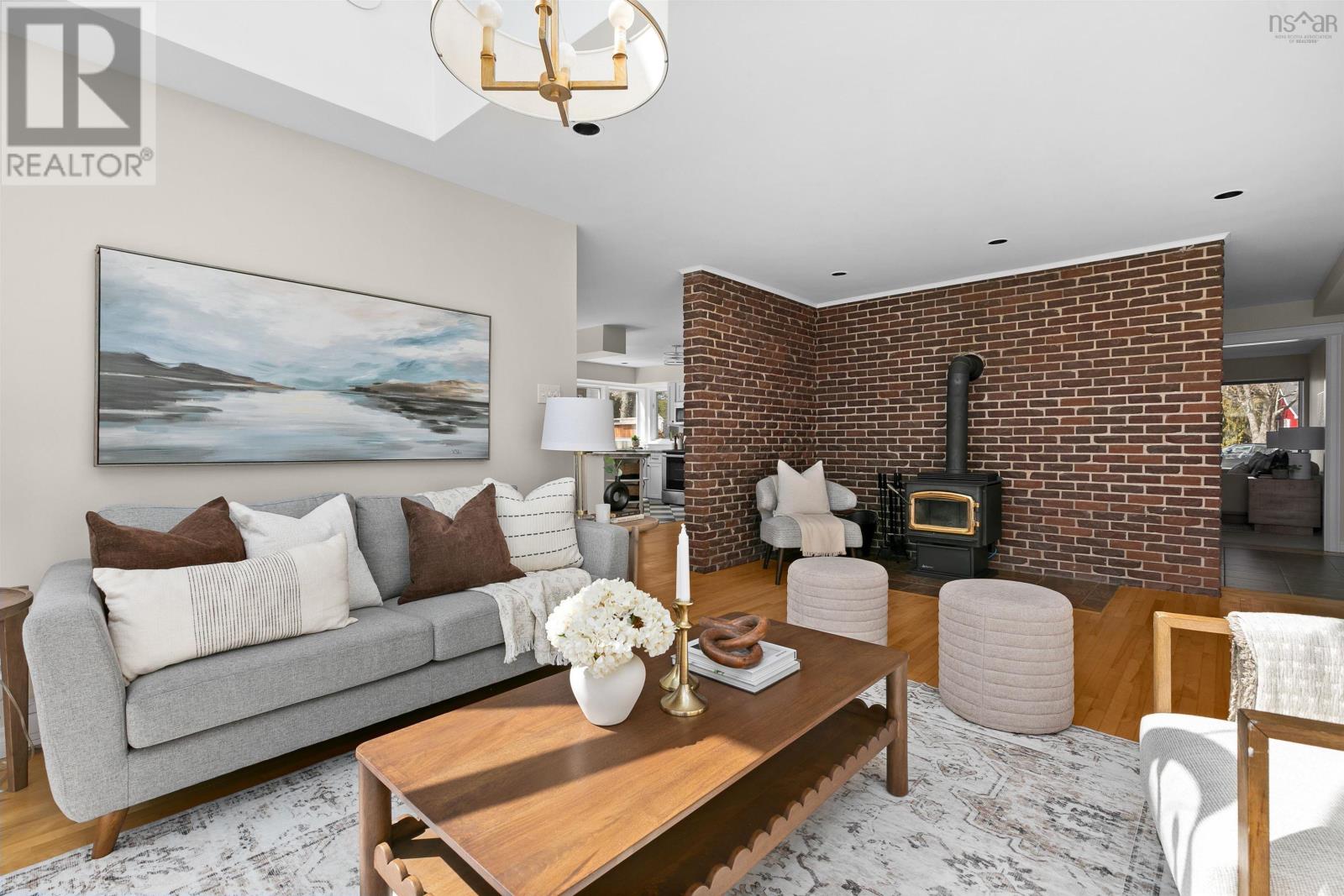 Property 8 of 50 of 140 Pinecrest Boulevard