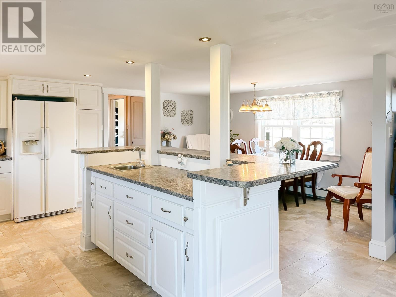 Property 8 of 46 of 5692 Highway 221