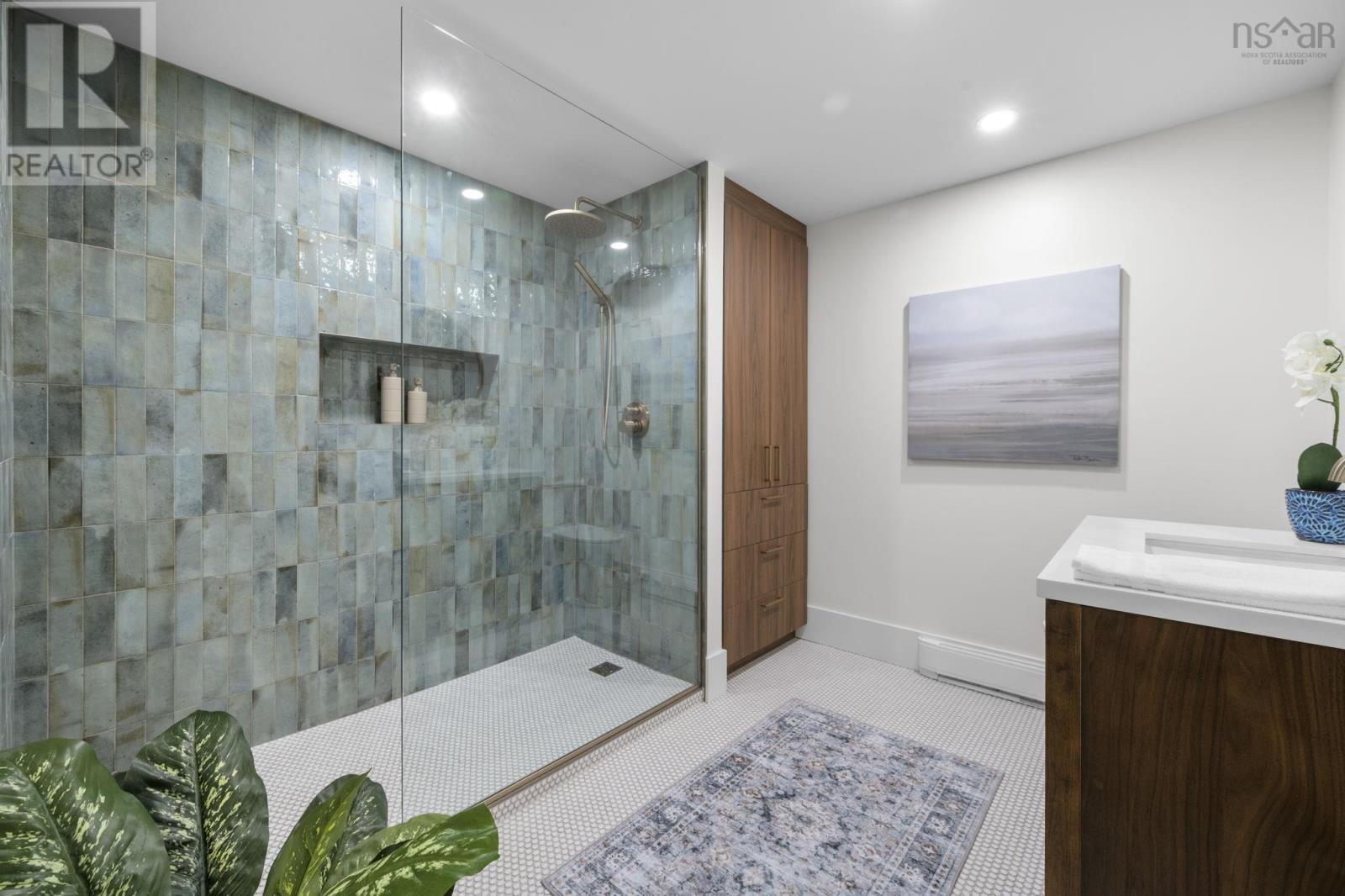 Property 30 of 47 of 604 1540 Summer Street