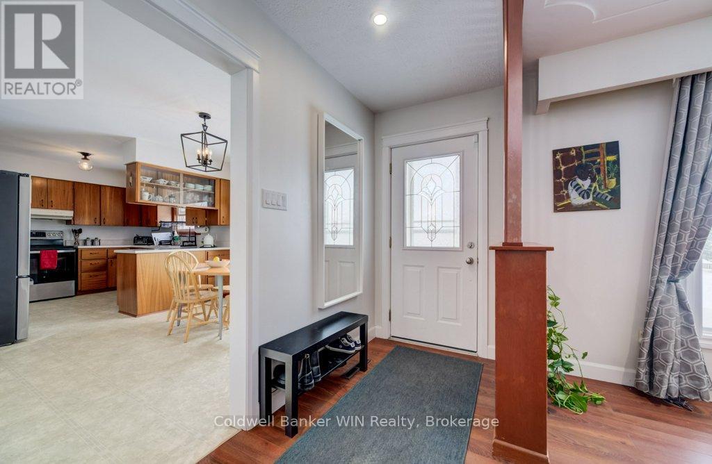 185 MILLER STREET, Wellington North (Mount Forest), Ontario, N0G2L3 — Photo 2