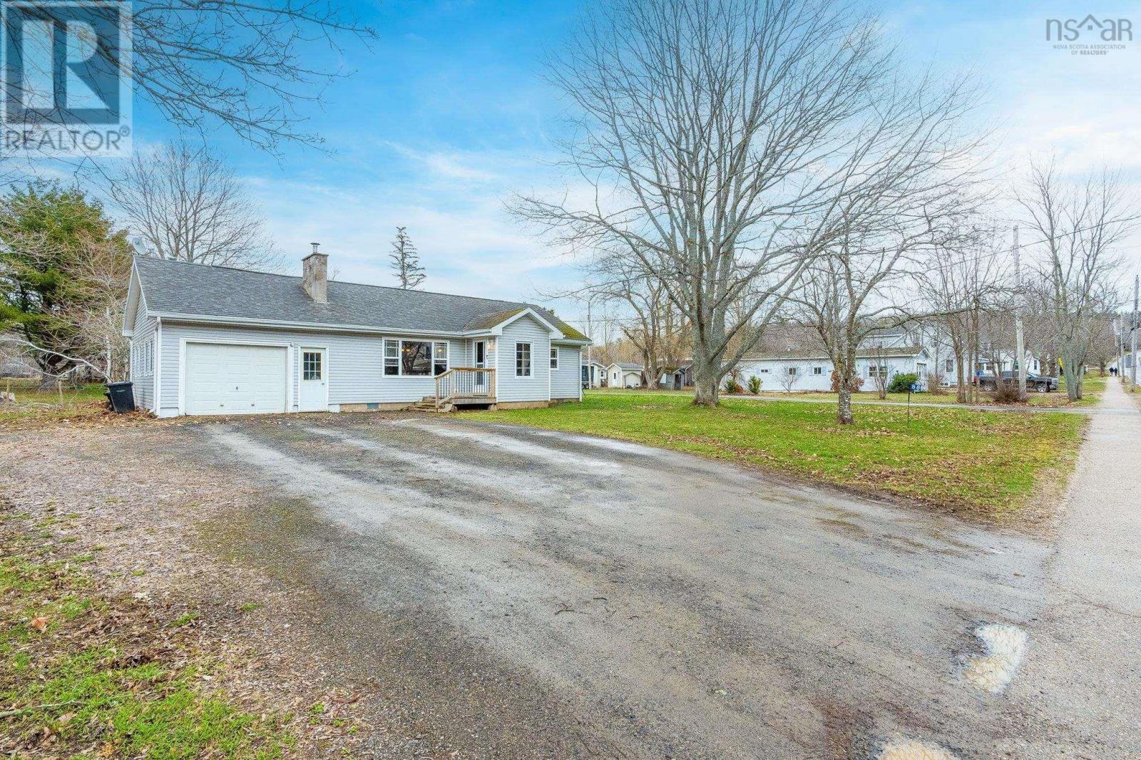 Property 33 of 33 of 88 lawrencetown Lane