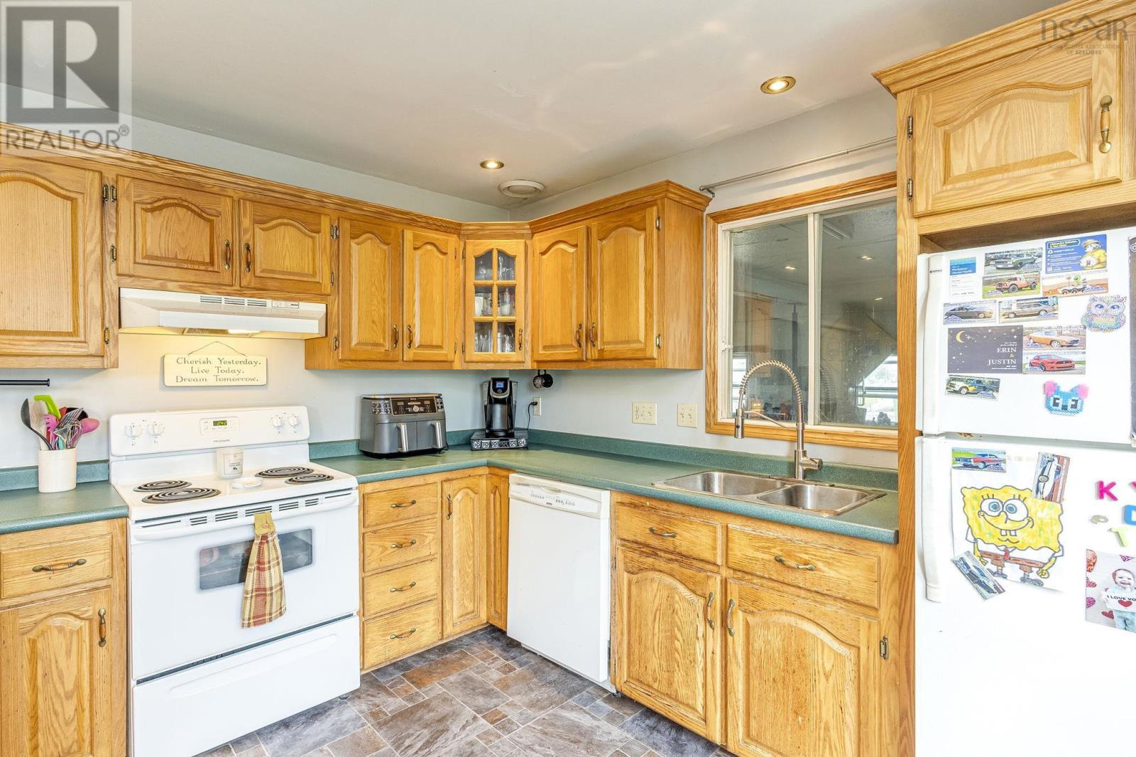 Property 12 of 33 of 88 lawrencetown Lane