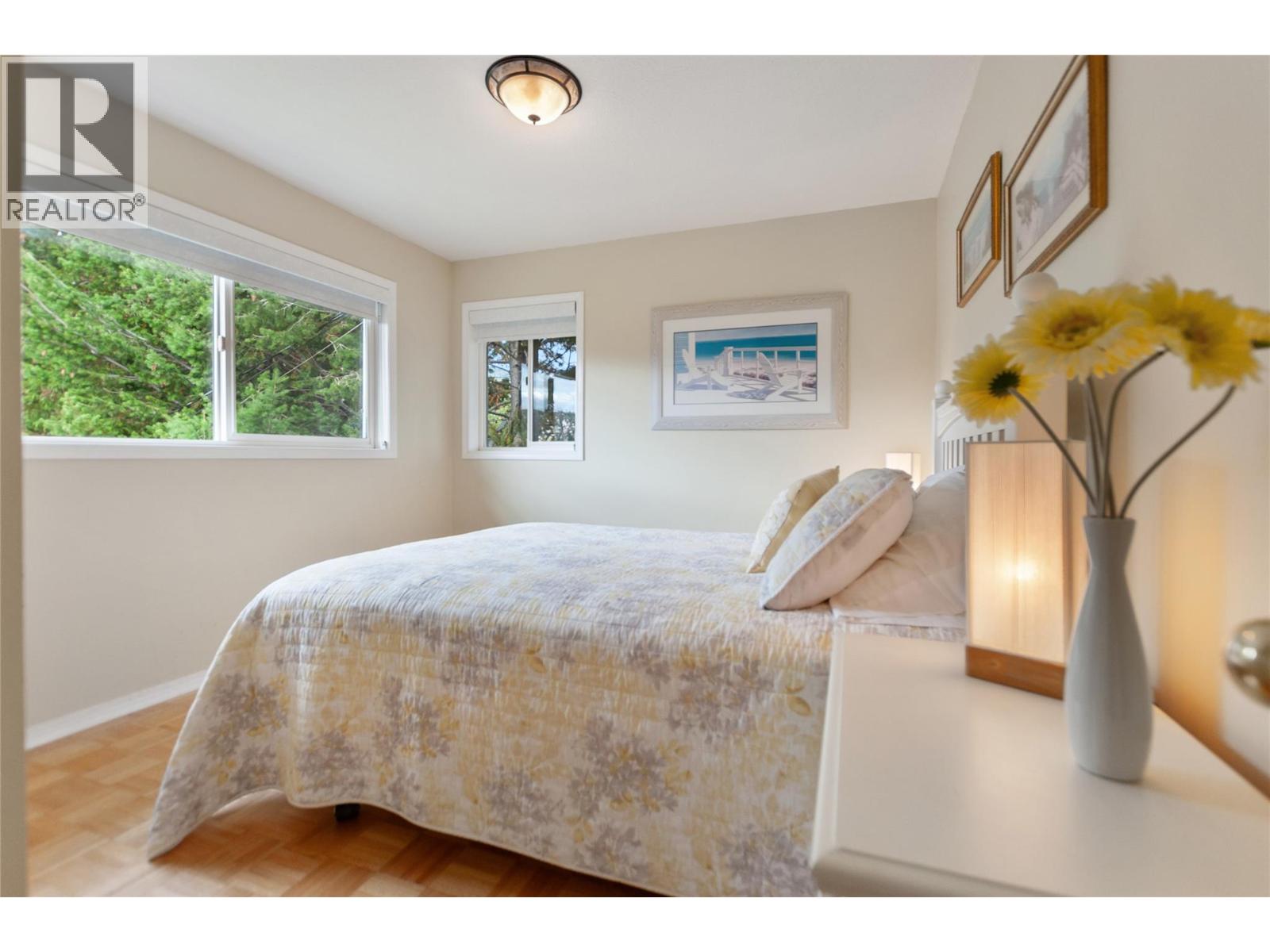  100 Spruce Avenue, Kaleden