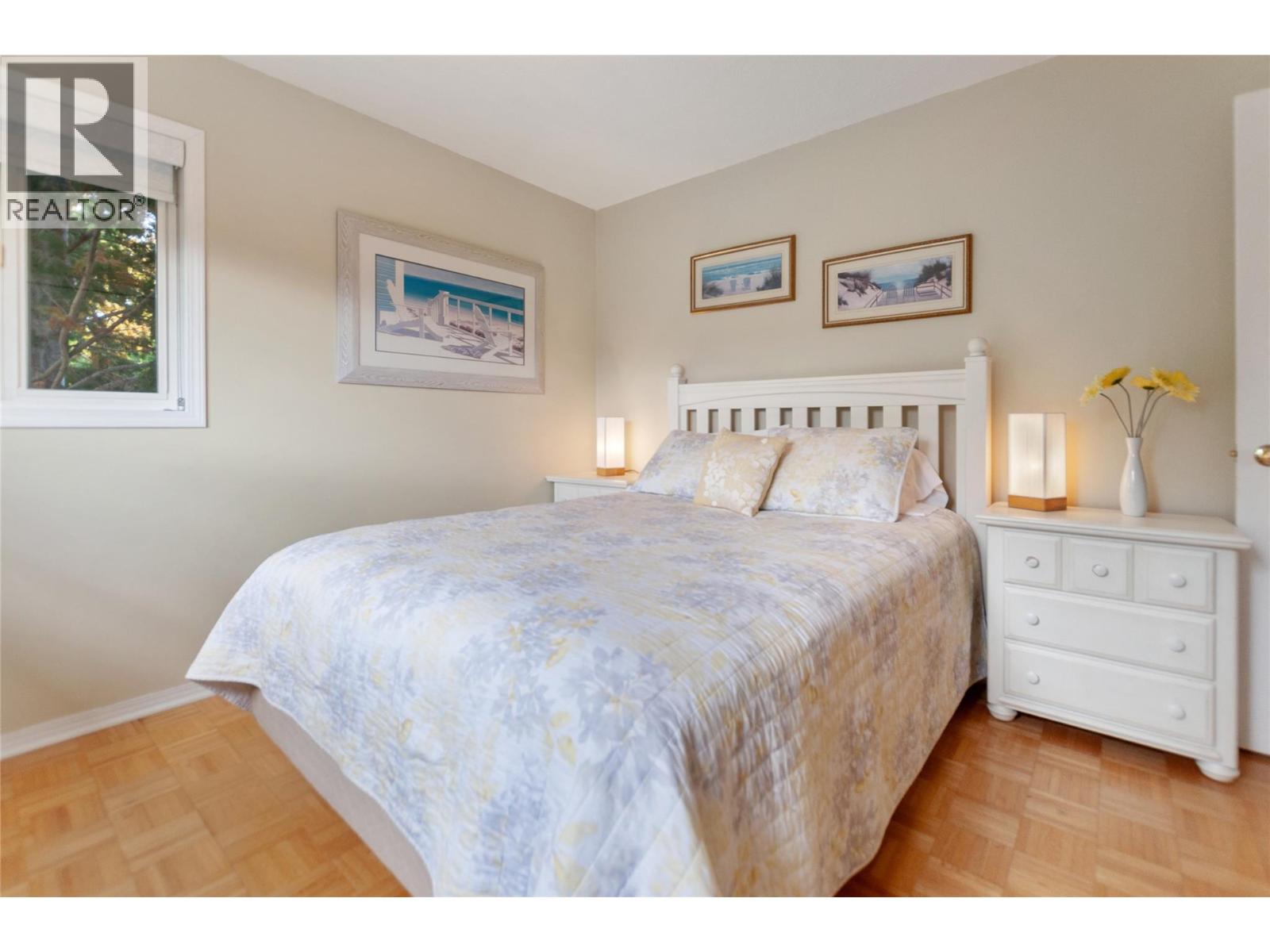  100 Spruce Avenue, Kaleden