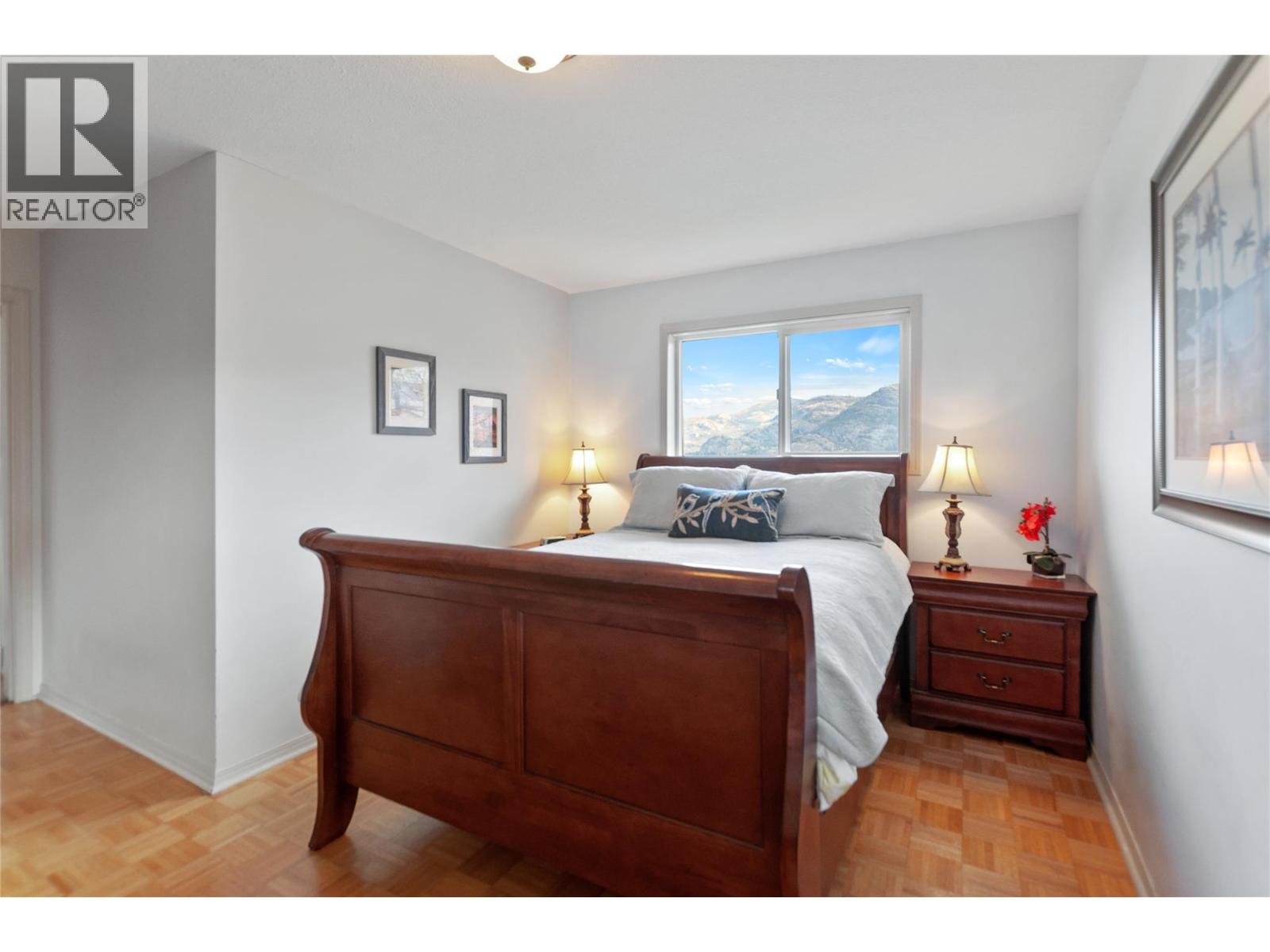  100 Spruce Avenue, Kaleden