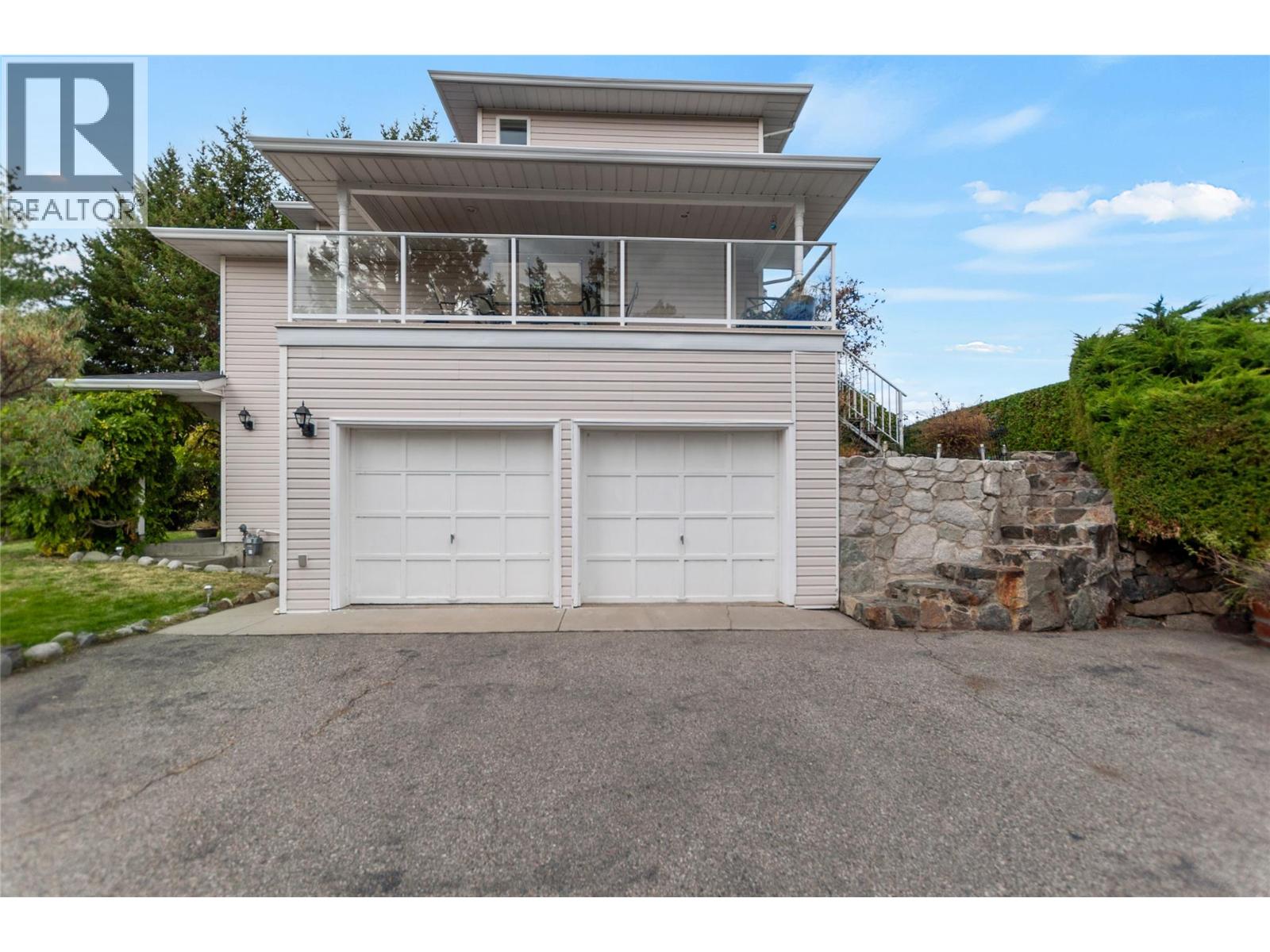  100 Spruce Avenue, Kaleden