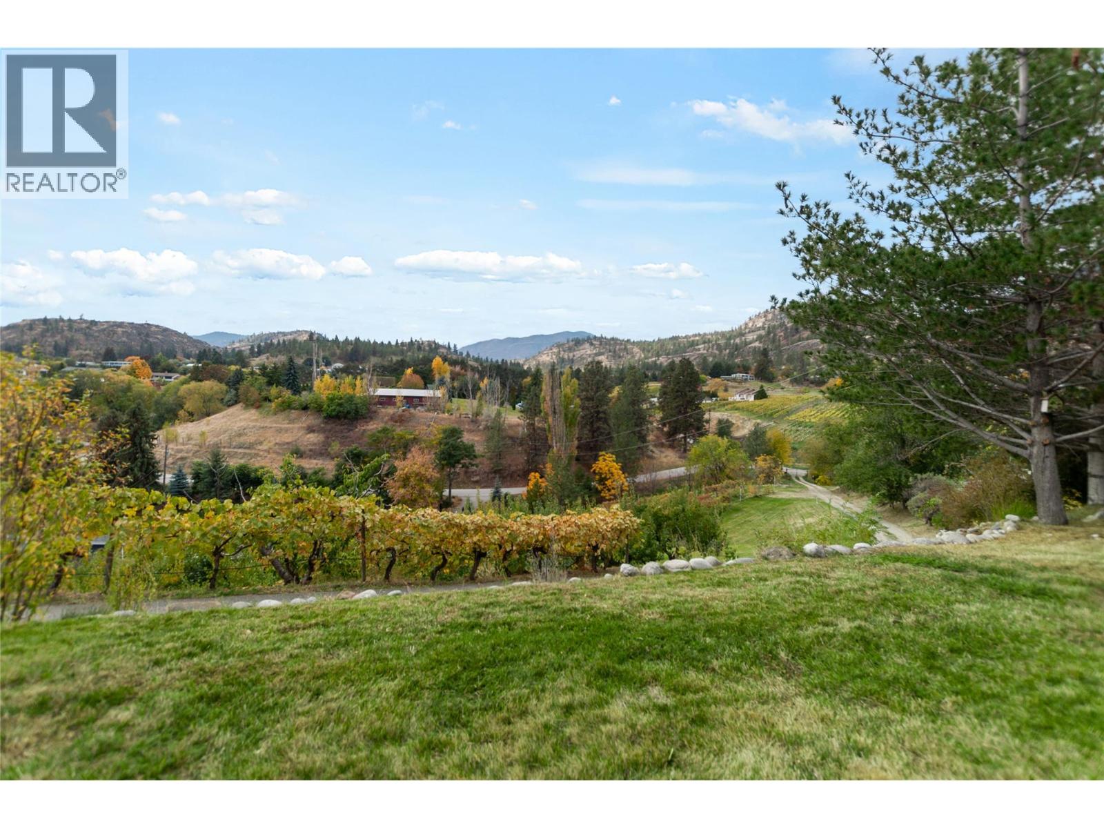  100 Spruce Avenue, Kaleden