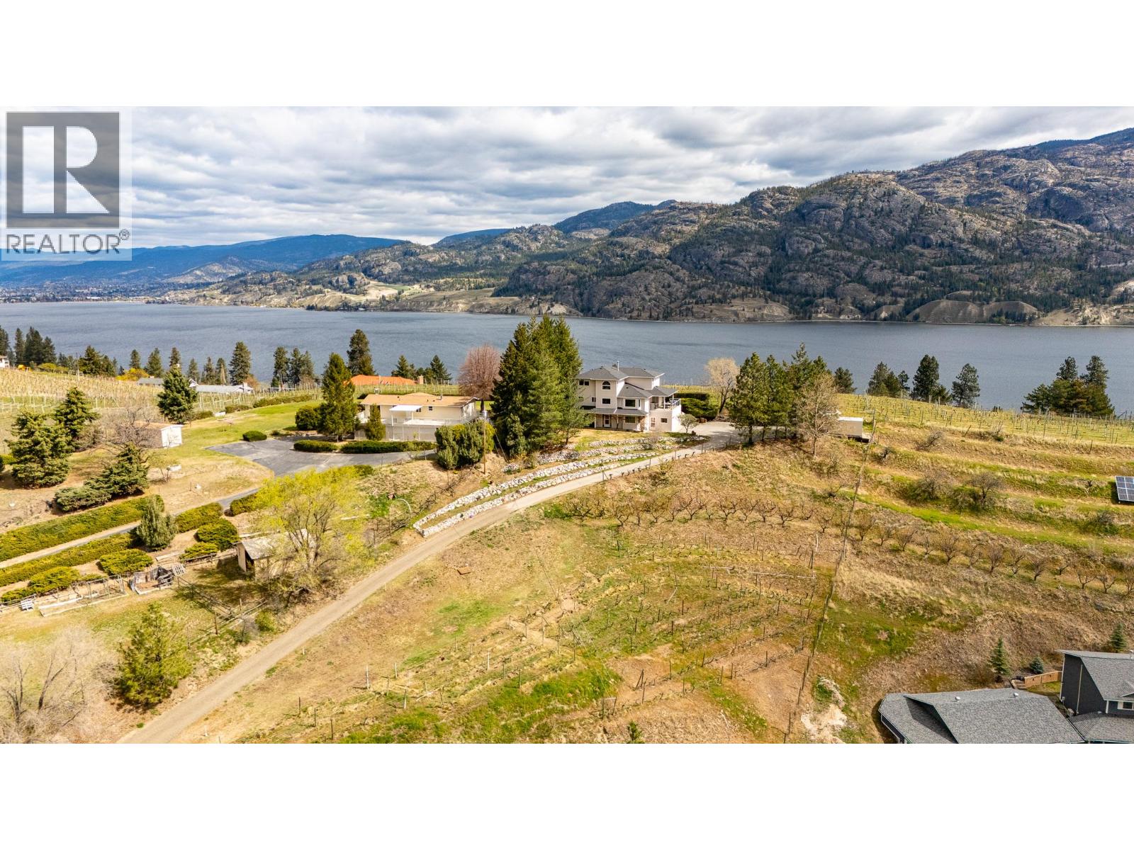  100 Spruce Avenue, Kaleden