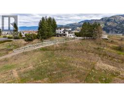  100 Spruce Avenue, Kaleden