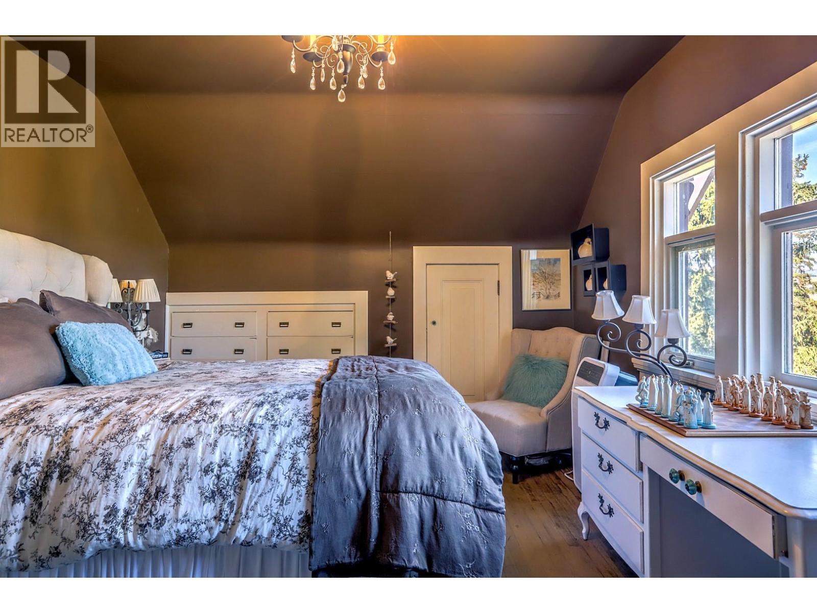 5482 Silver Star Road, Vernon