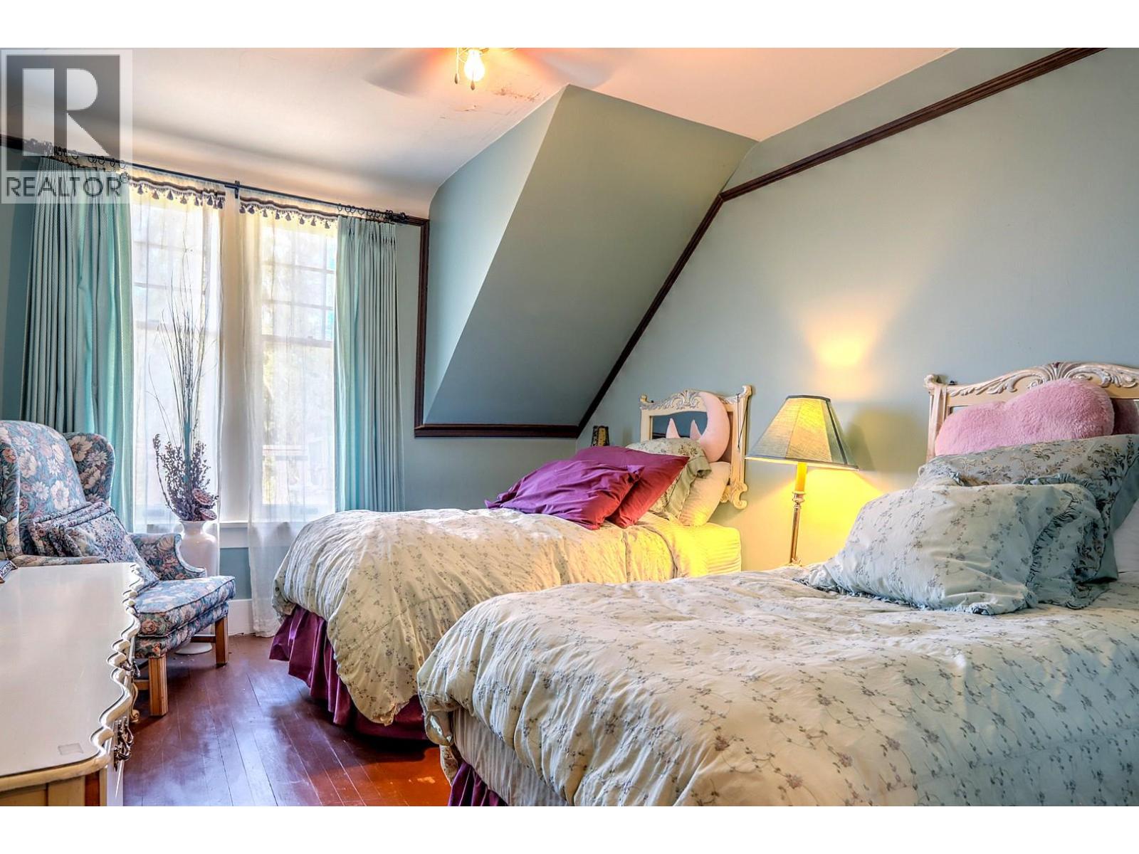 5482 Silver Star Road, Vernon