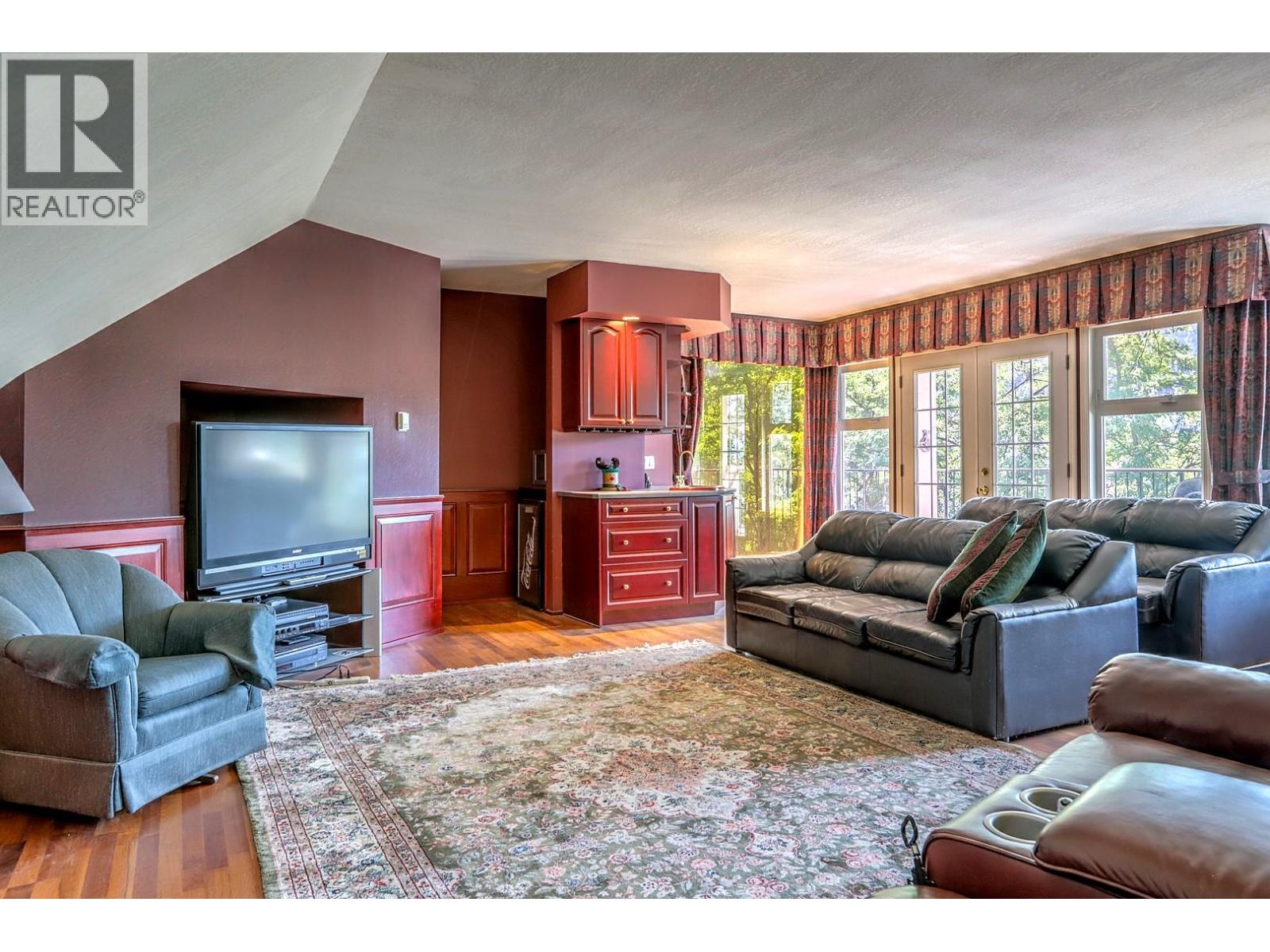 5482 Silver Star Road, Vernon