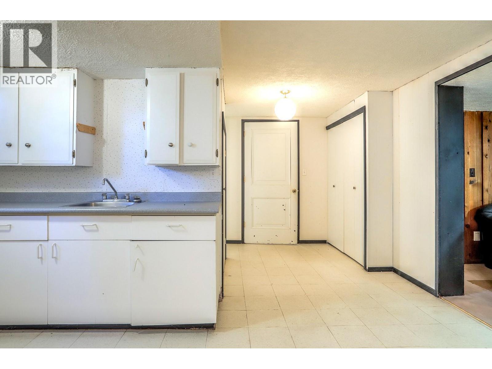 5482 Silver Star Road, Vernon