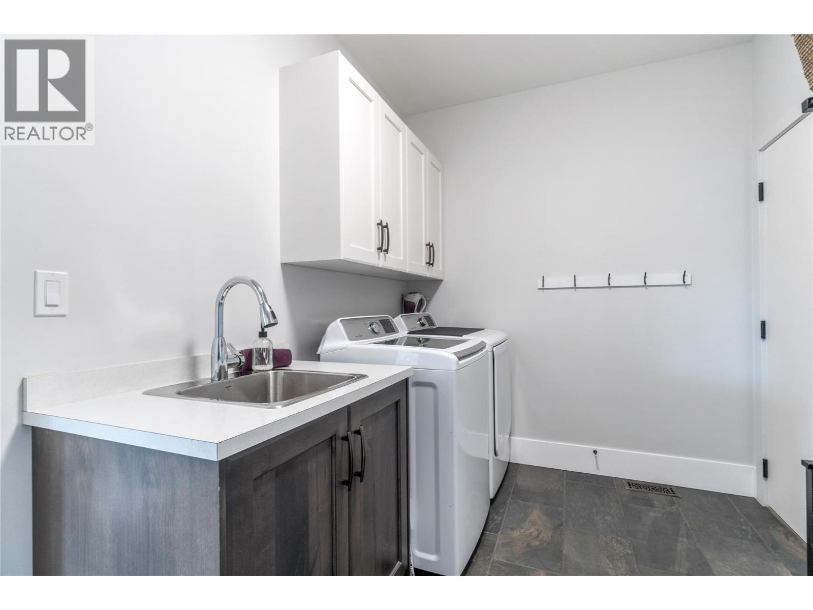 2510 HIGHLANDS DRIVE - 38