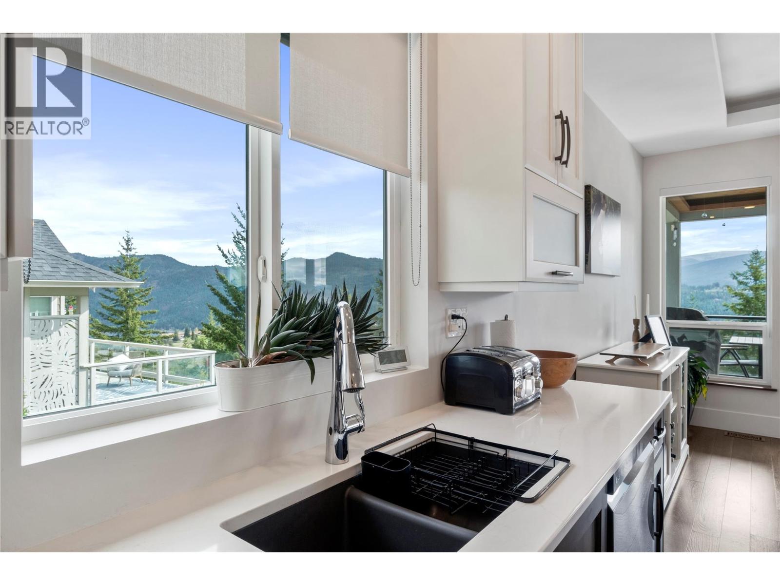 2510 HIGHLANDS DRIVE - 18