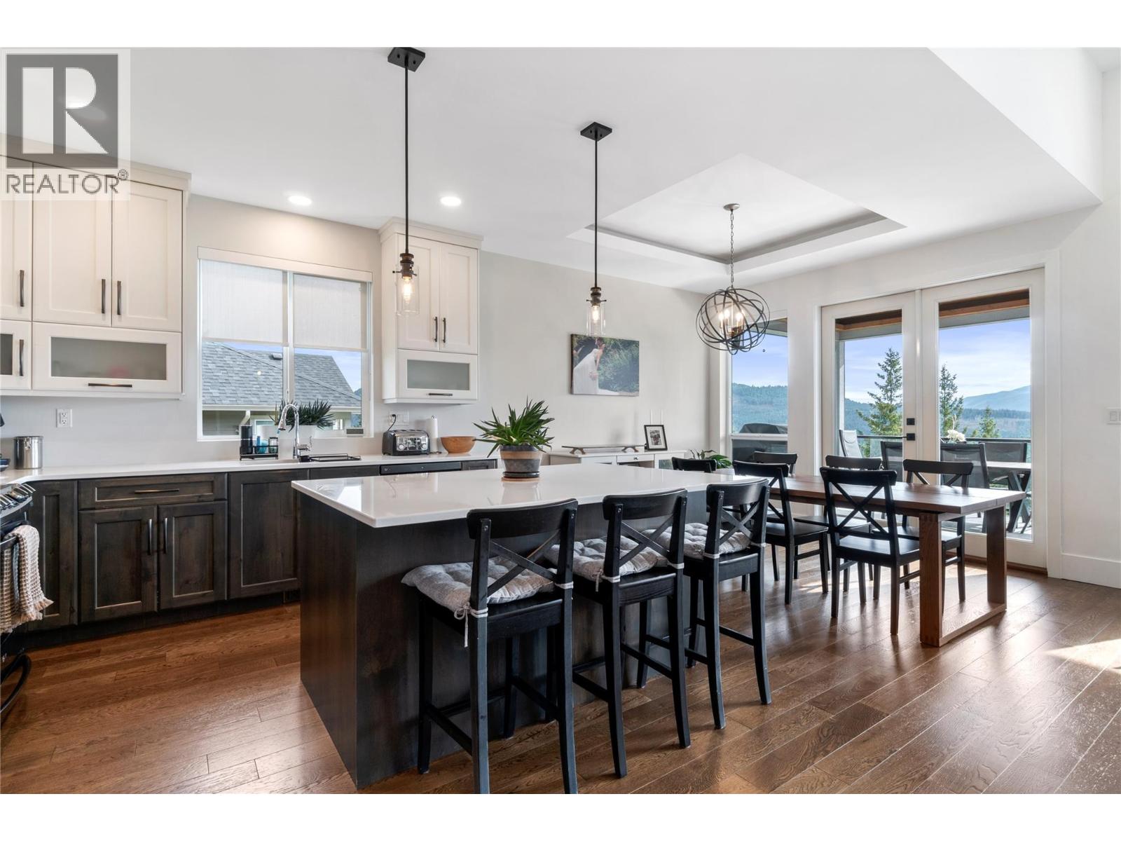 2510 HIGHLANDS DRIVE - 10