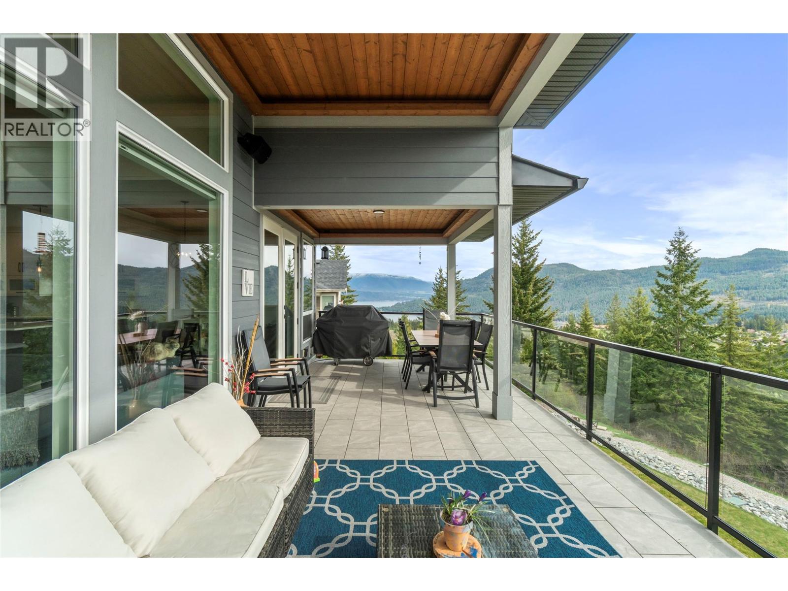 2510 HIGHLANDS DRIVE - 60