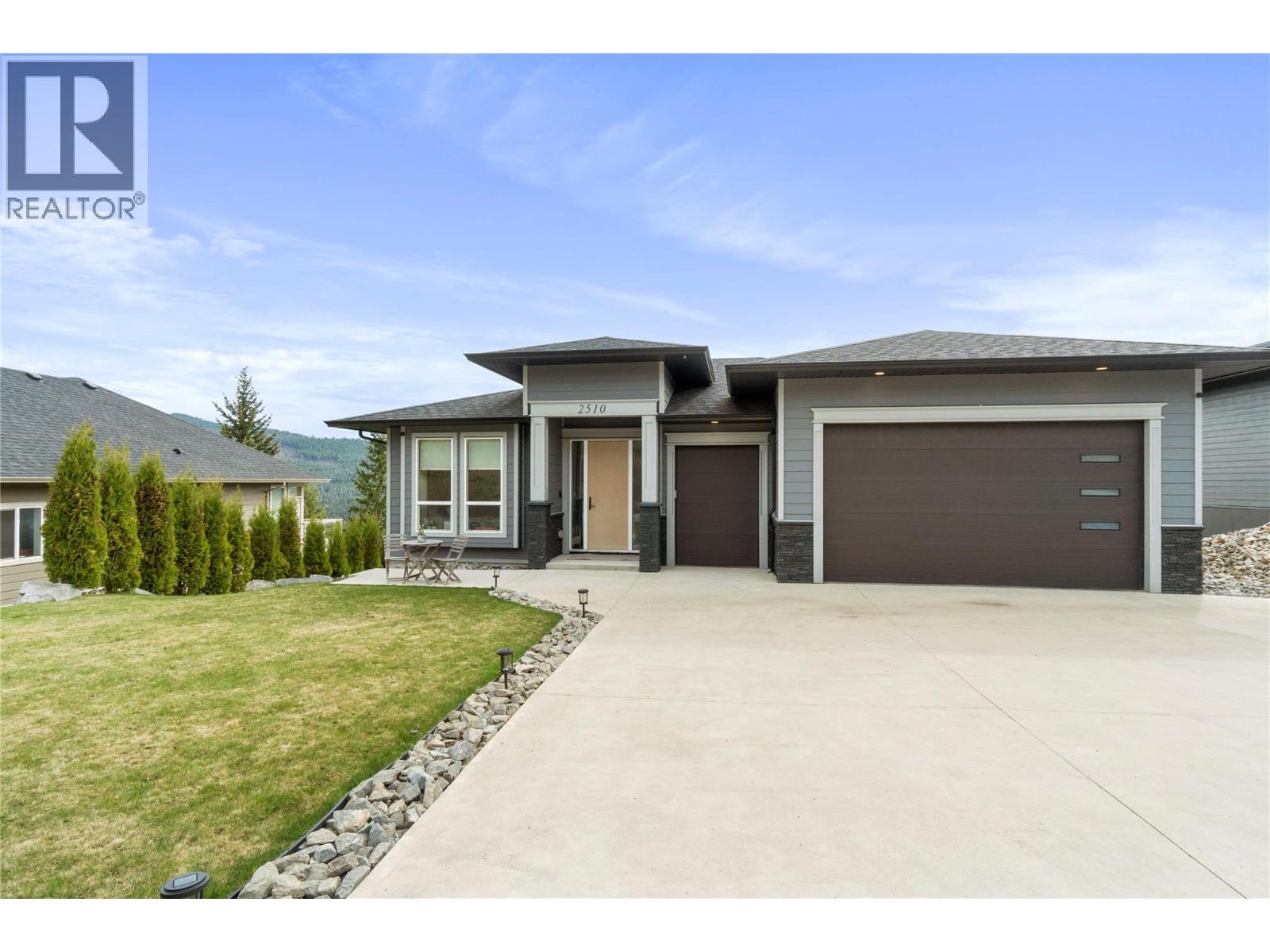 2510 HIGHLANDS DRIVE - 74