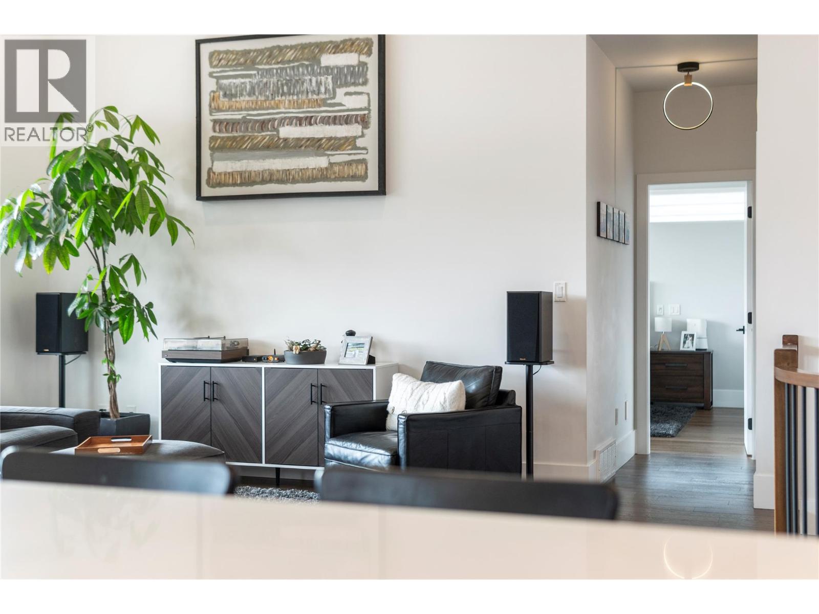 2510 HIGHLANDS DRIVE - 56