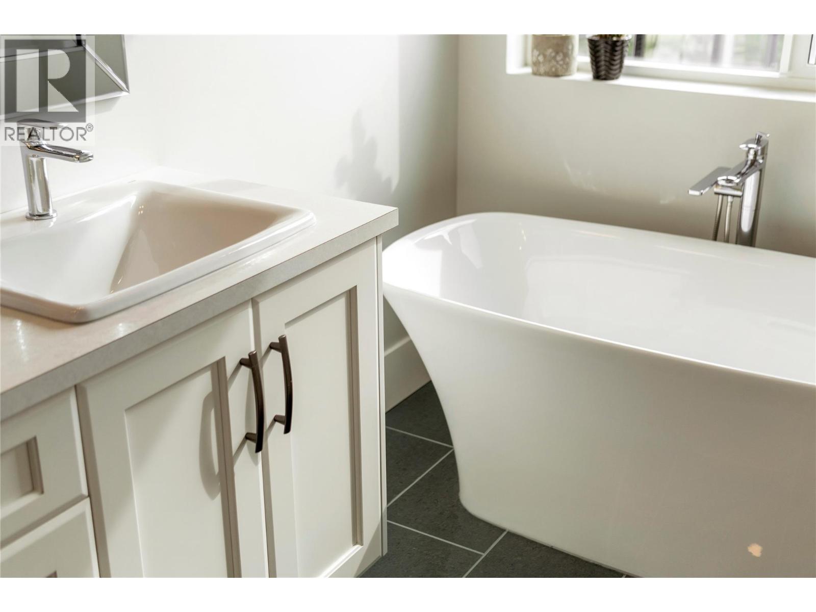 2510 HIGHLANDS DRIVE - 59