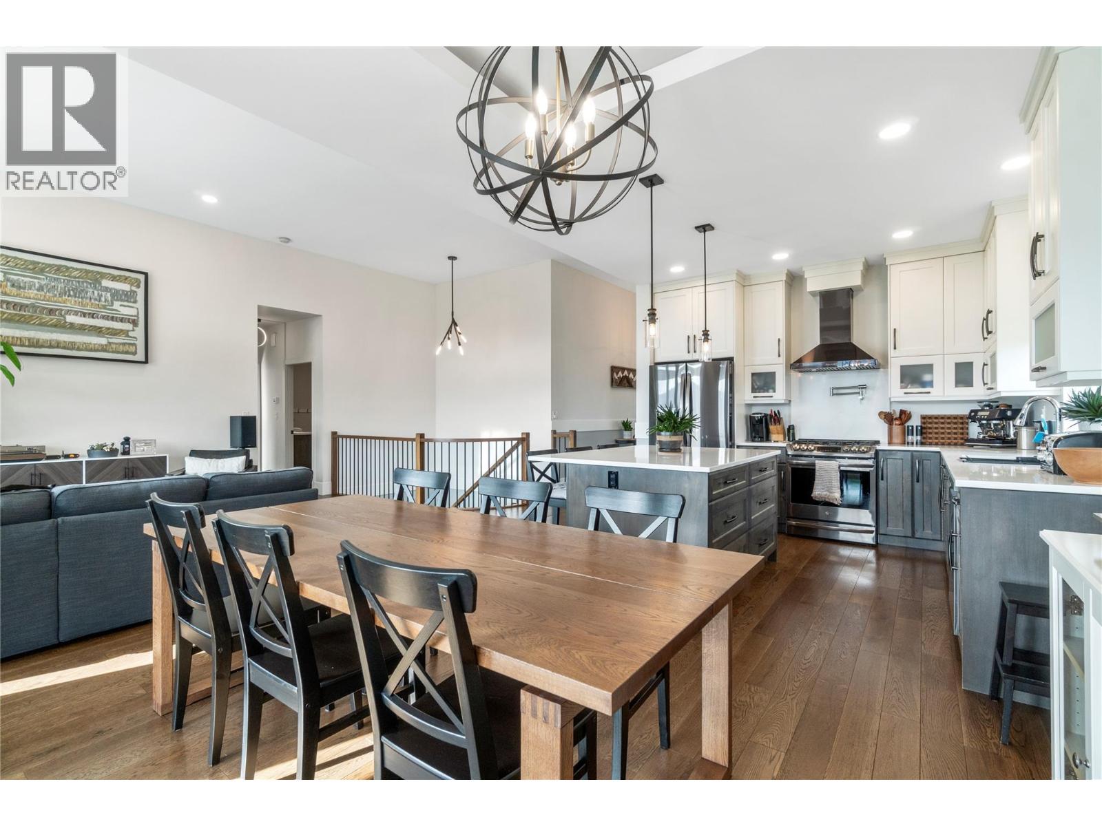 2510 HIGHLANDS DRIVE - 22