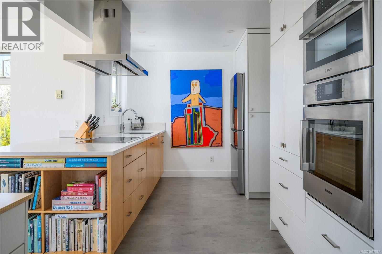 2518 Cosgrove Cres - 13