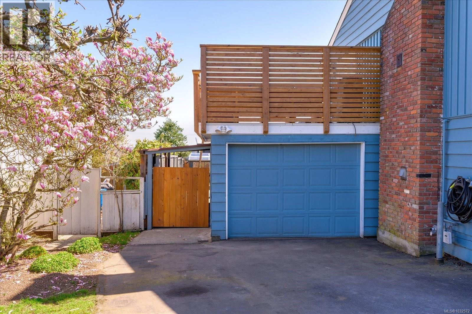 2518 Cosgrove Cres - 39