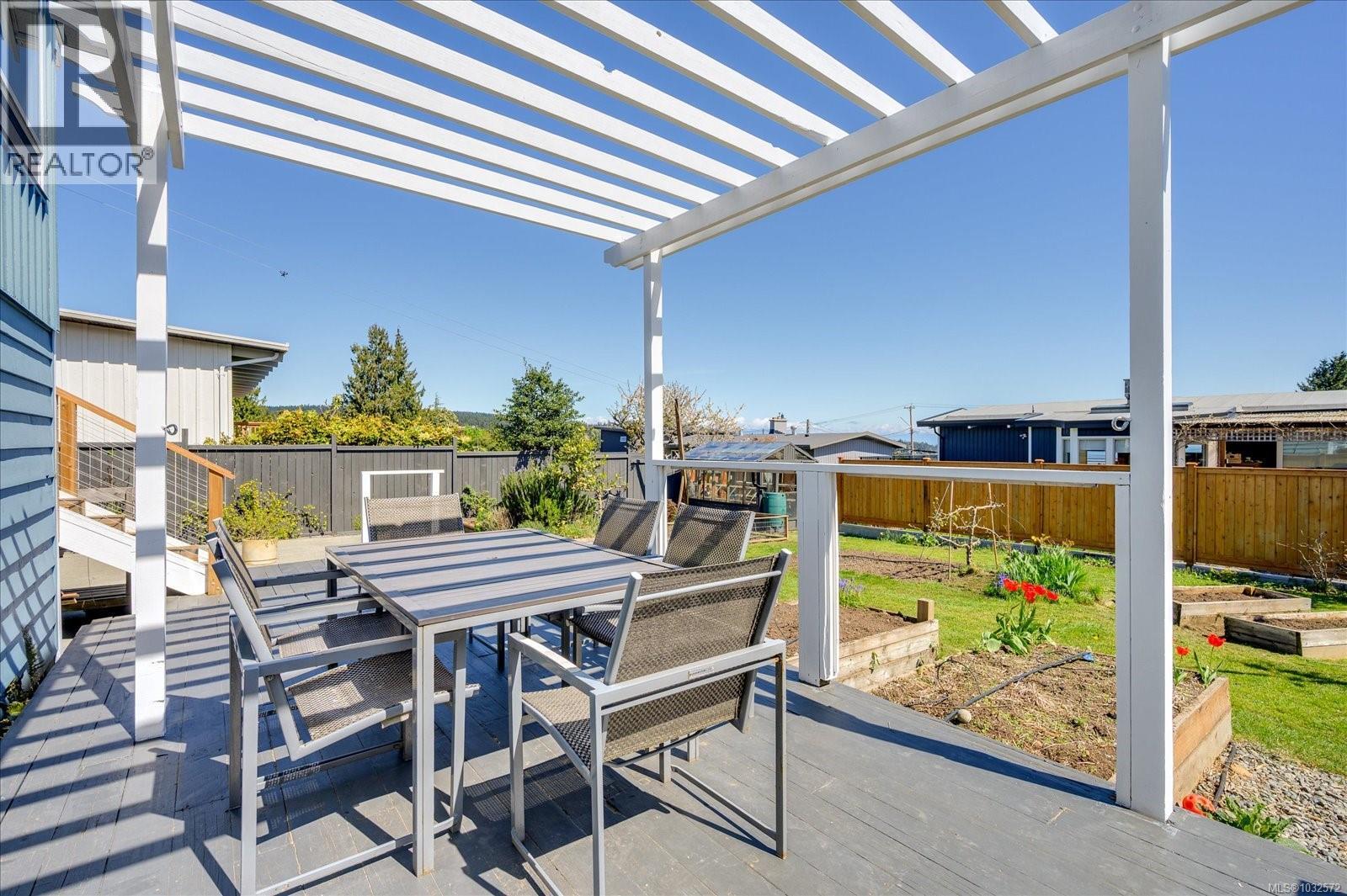 2518 Cosgrove Cres - 44