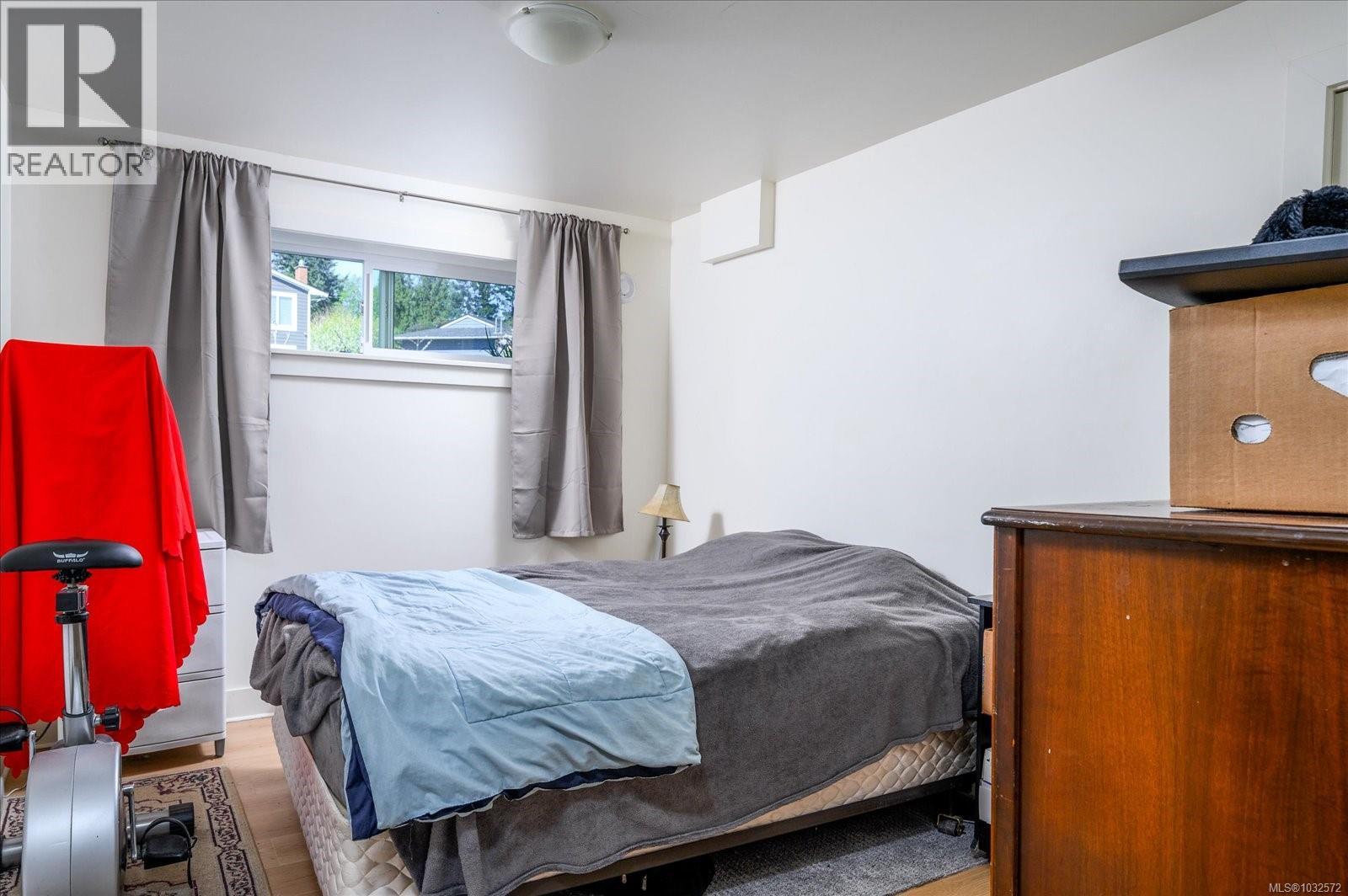 2518 Cosgrove Cres - 36