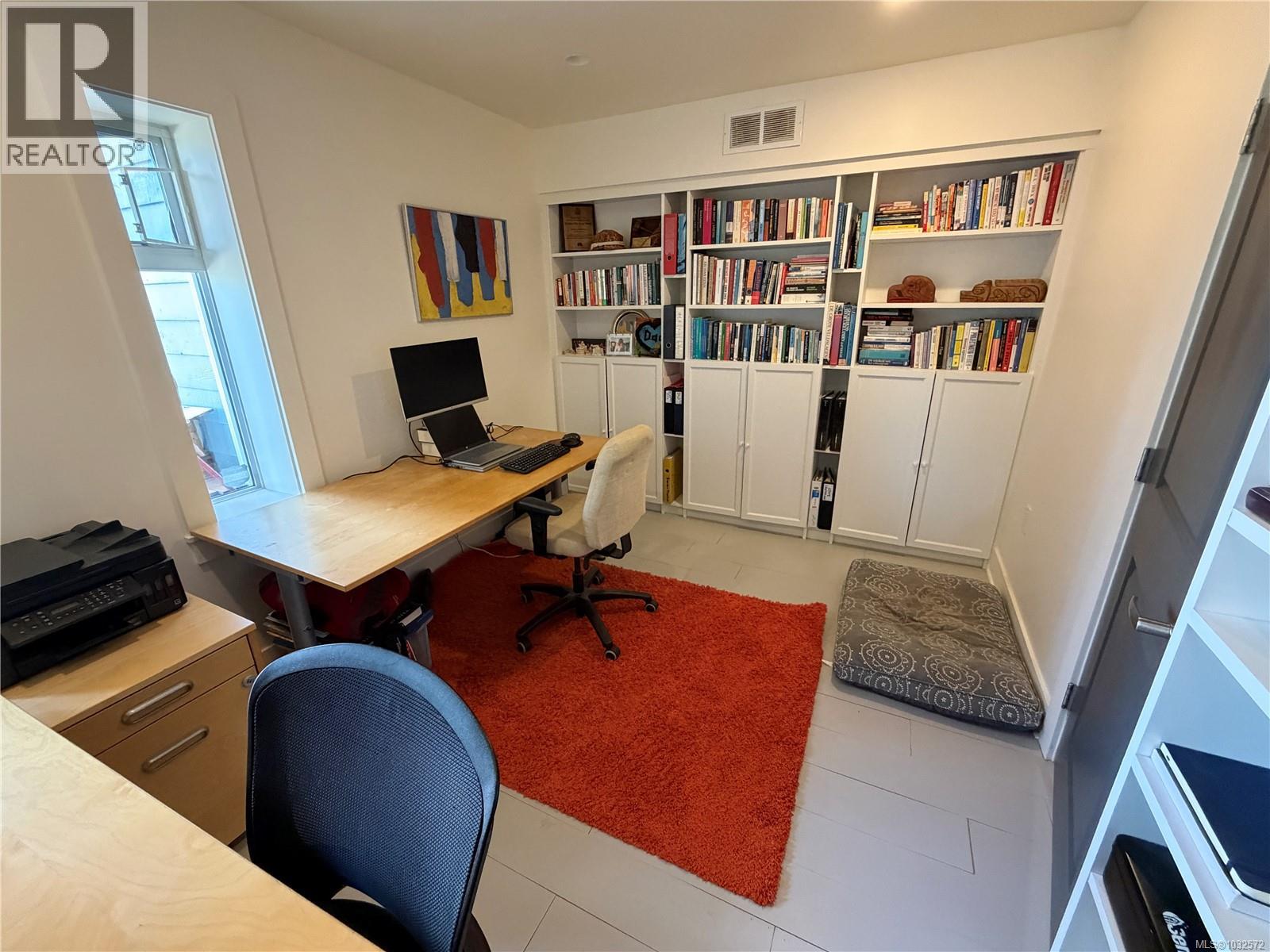 2518 Cosgrove Cres - 28