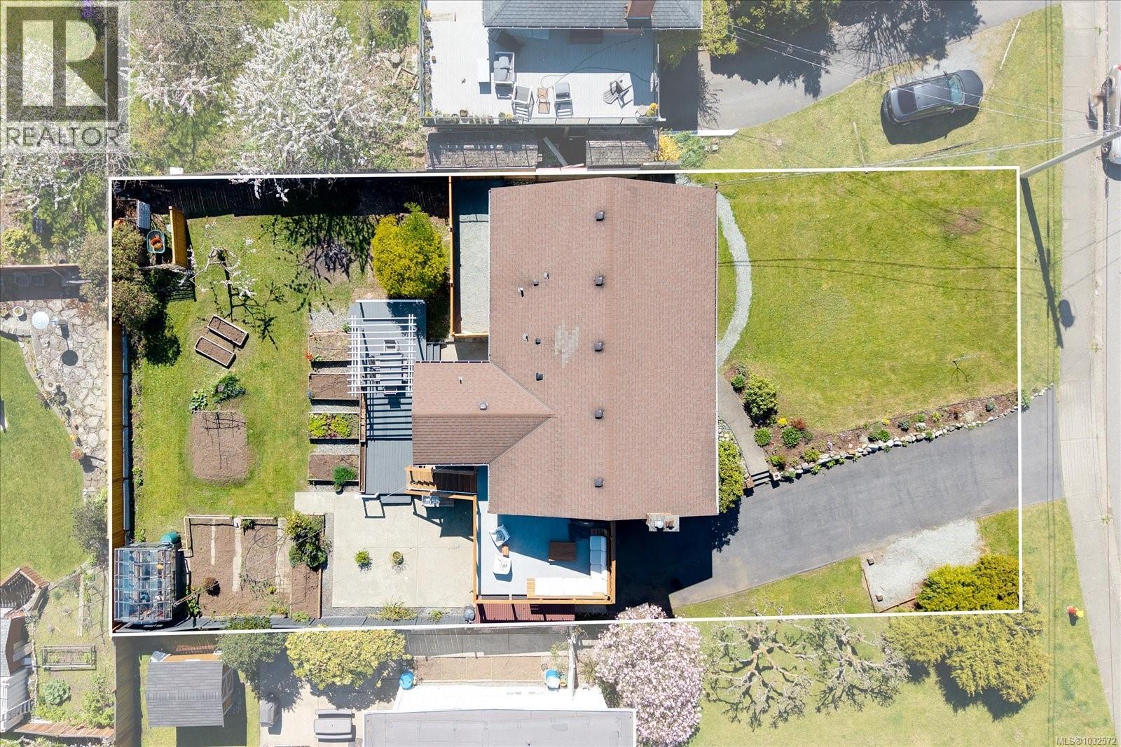 2518 Cosgrove Cres - 47