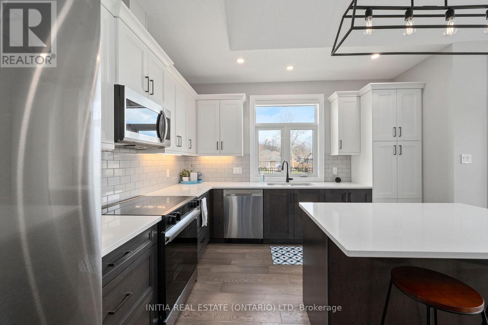 Plenty of counter/work space