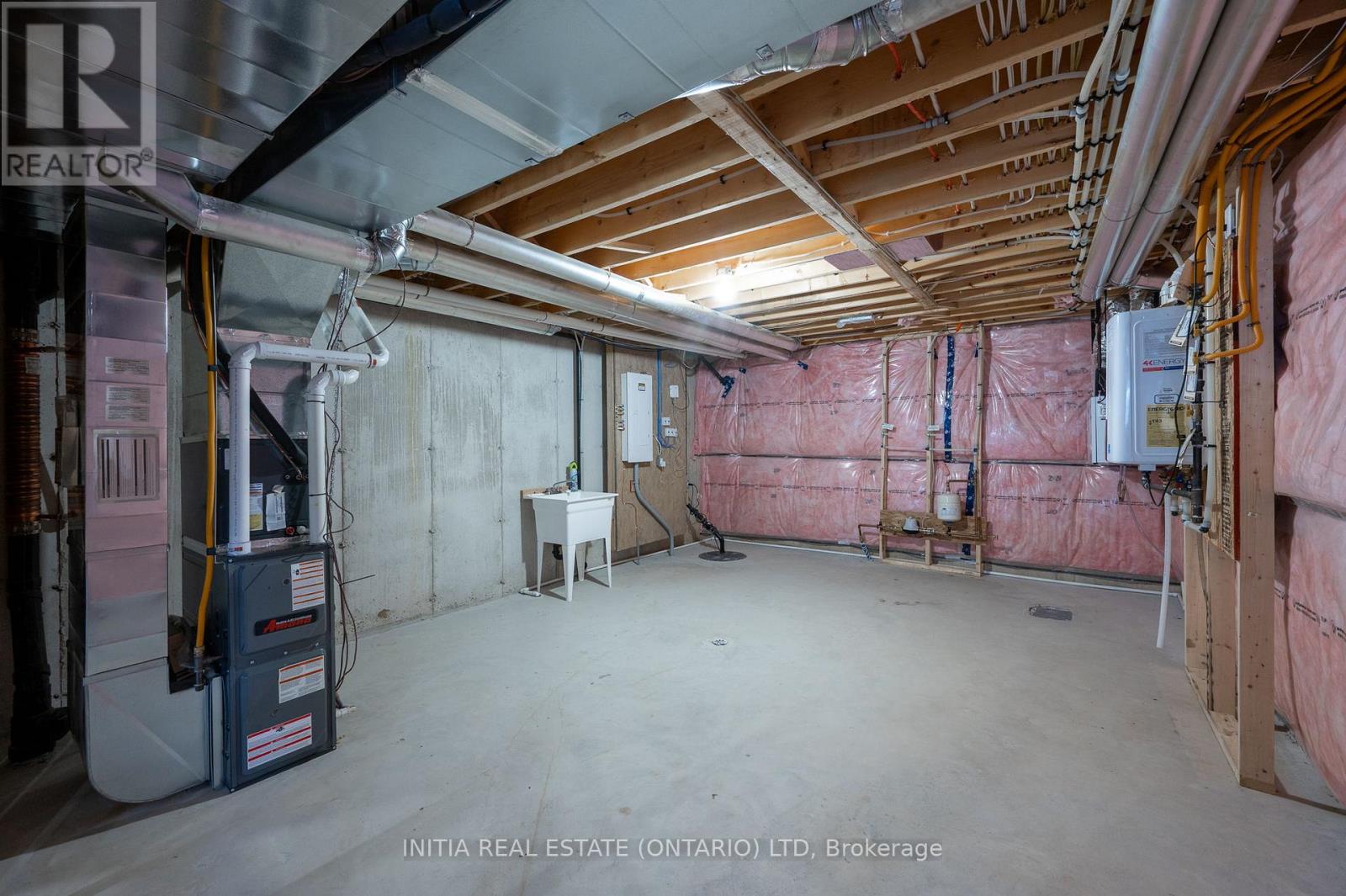 Storage area. On Demand Water Heater, Life Breath
